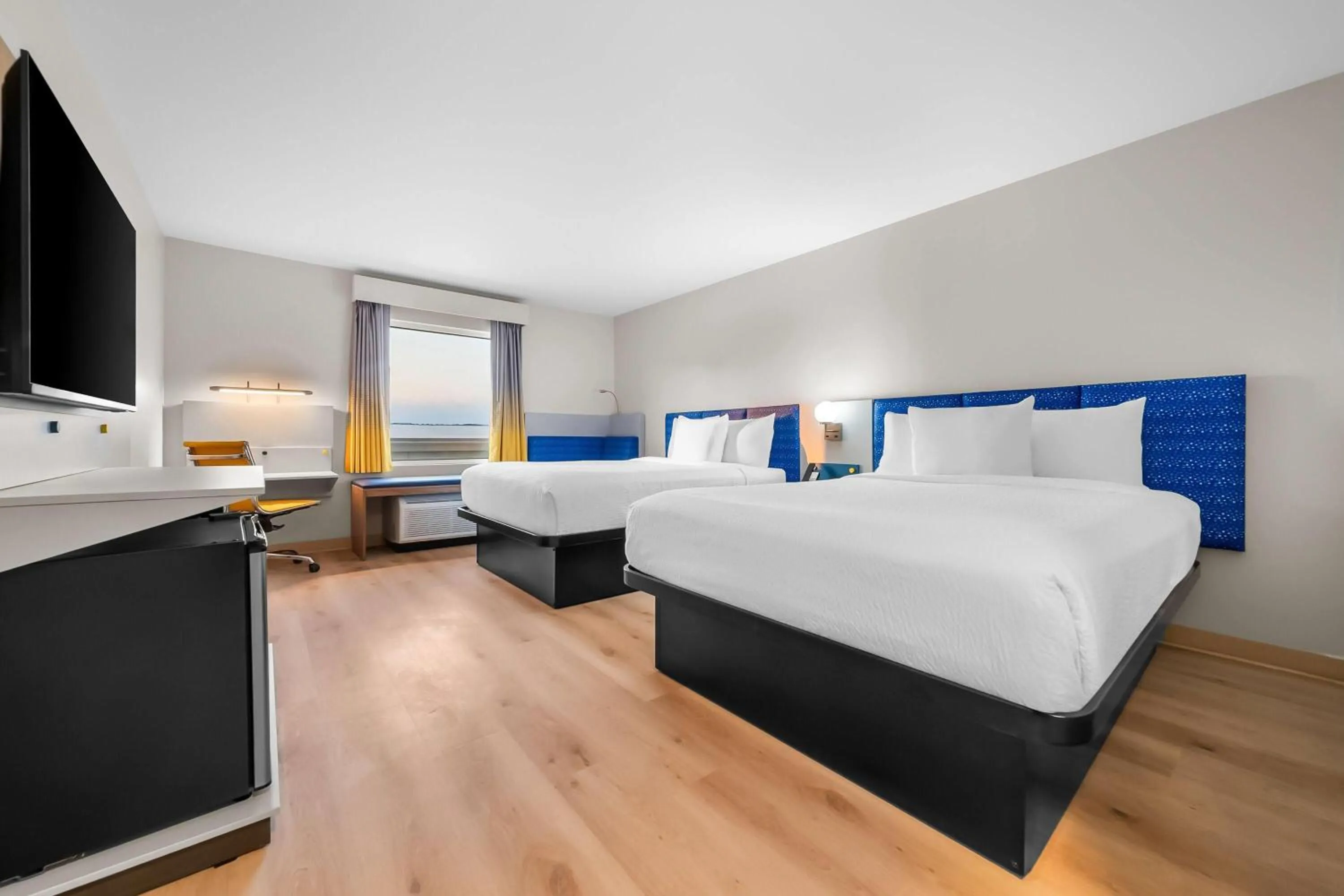 Bed in Microtel Inn & Suites by Wyndham Prattville Montgomery