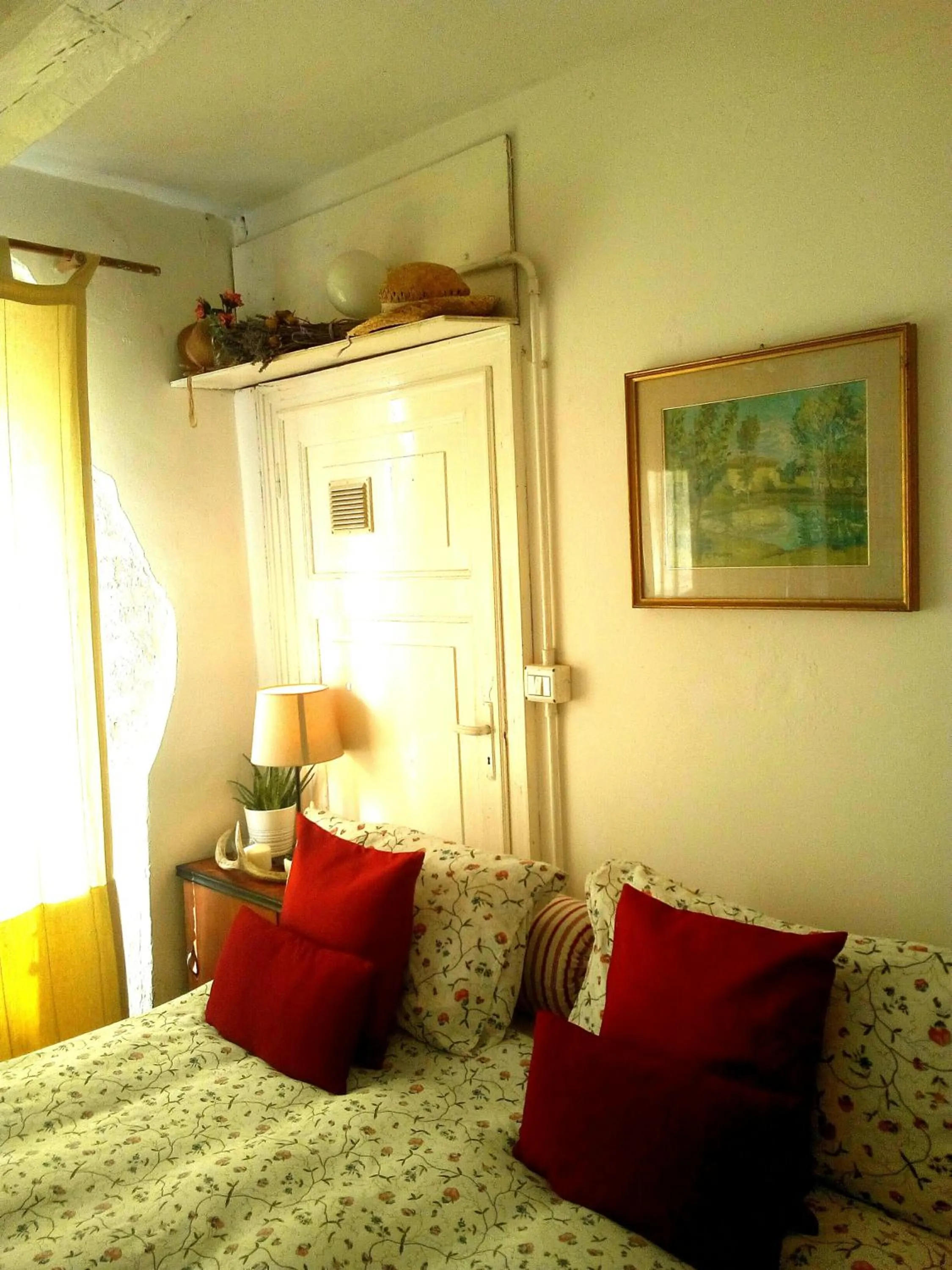 Photo of the whole room in Monte Termine Country House