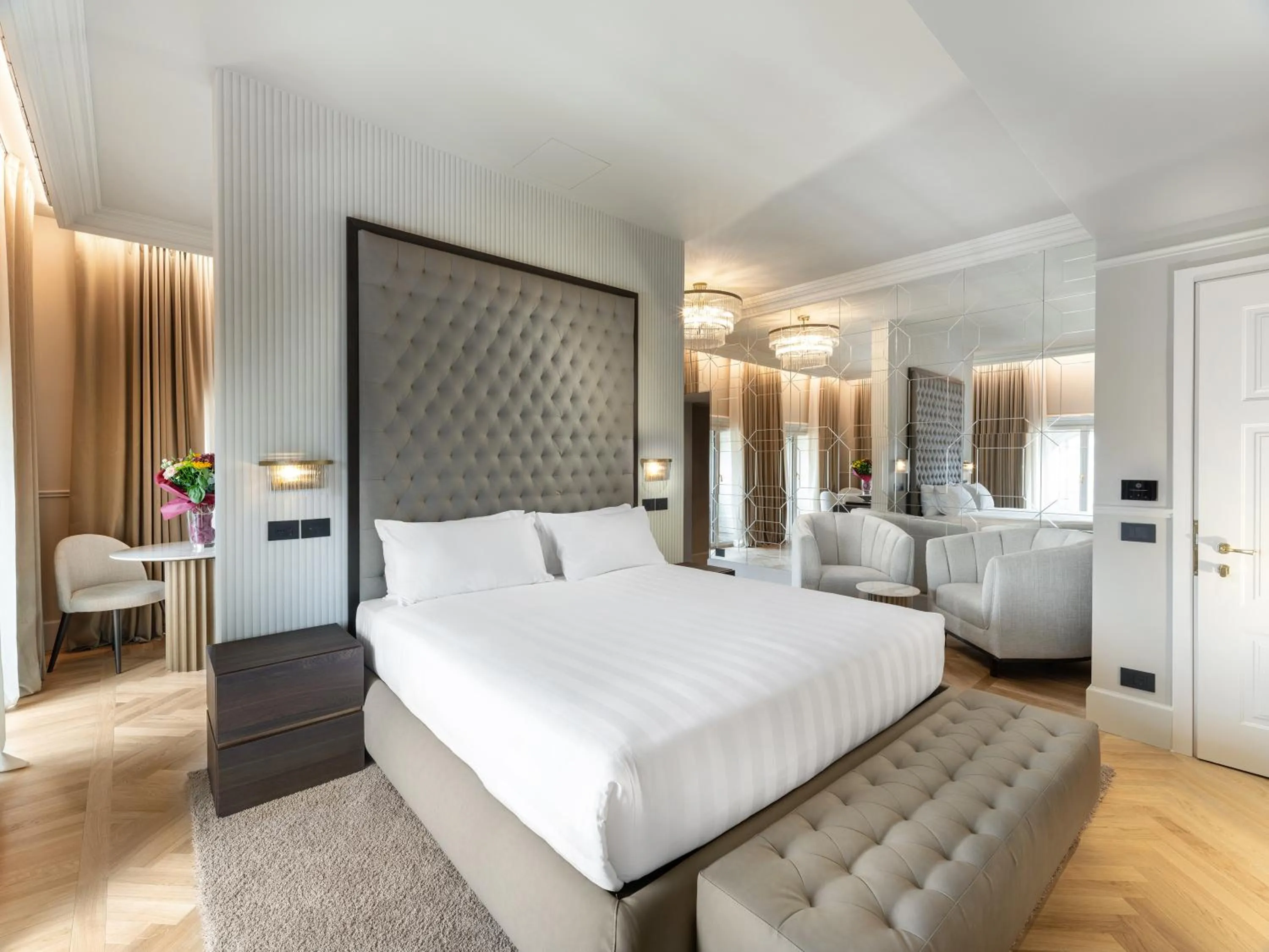 Bed in The Glamore Milano Duomo