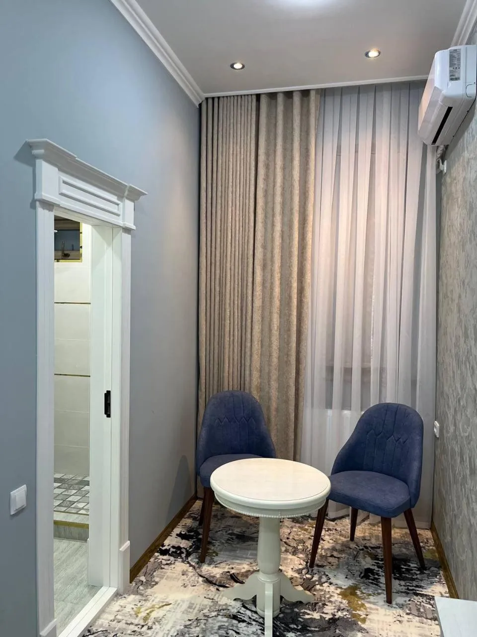 Seating area in Zehra Hotel