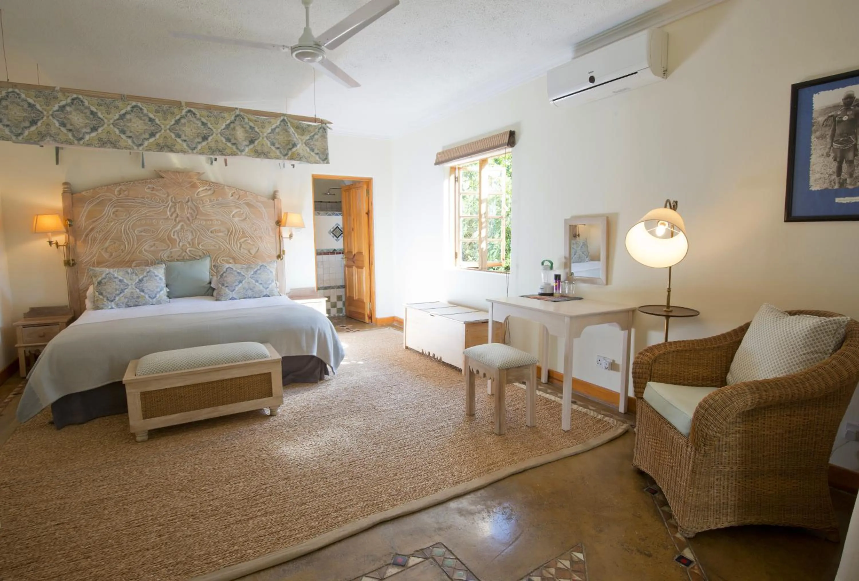 Bedroom, Bed in York Lodge