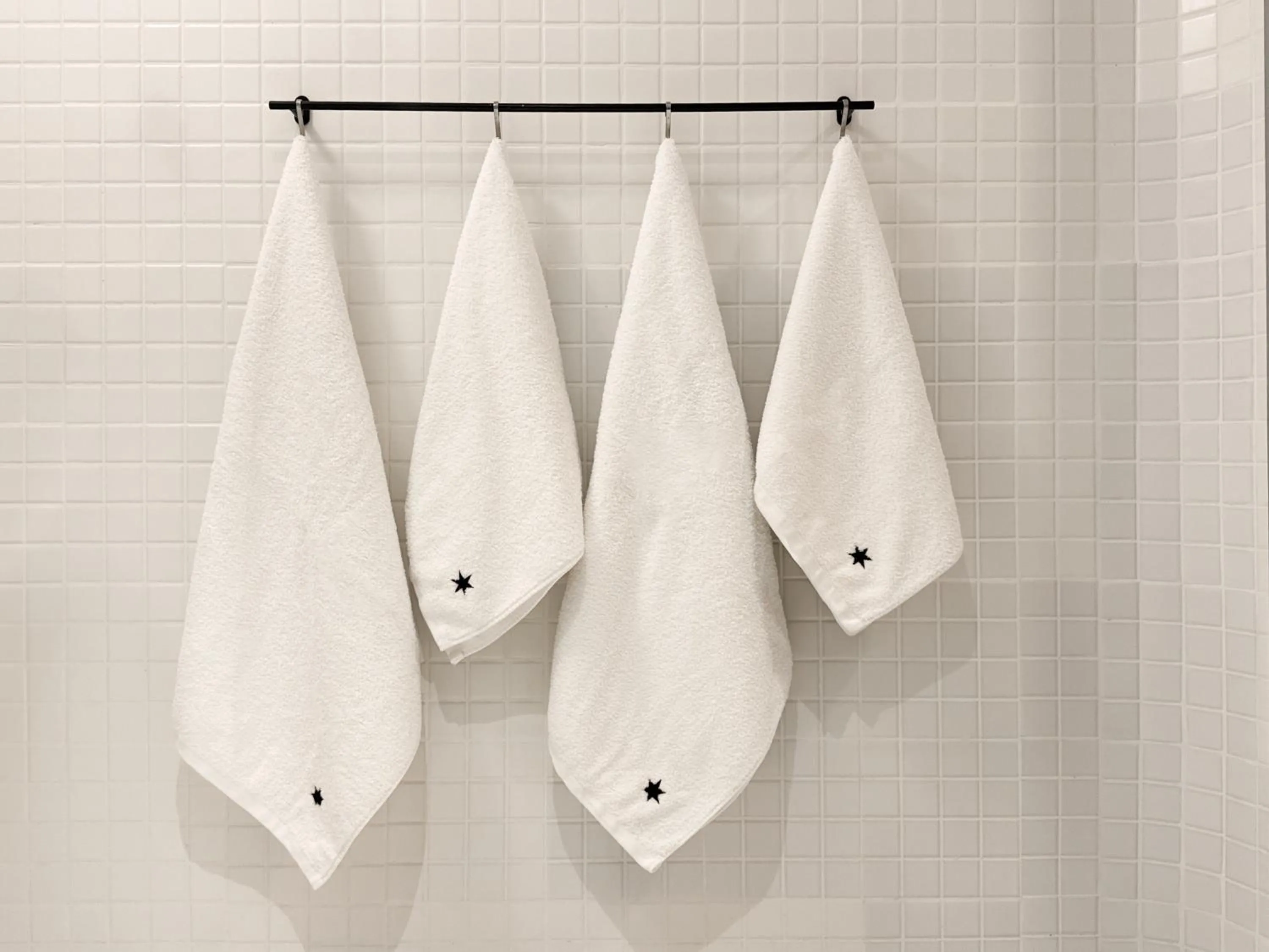 Shower in Hipsters Hotel