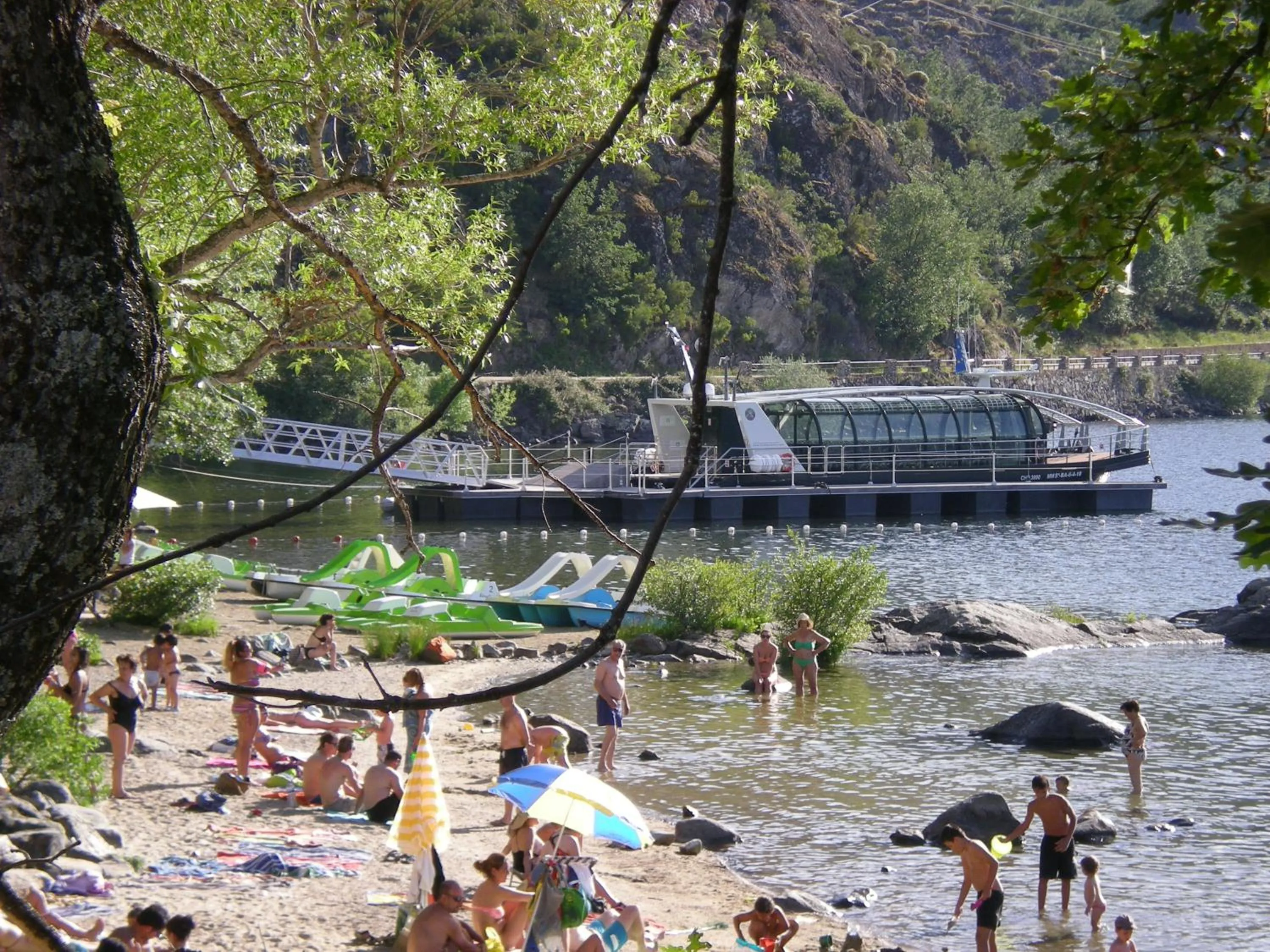 Area and facilities in La Posada de Pedrazales