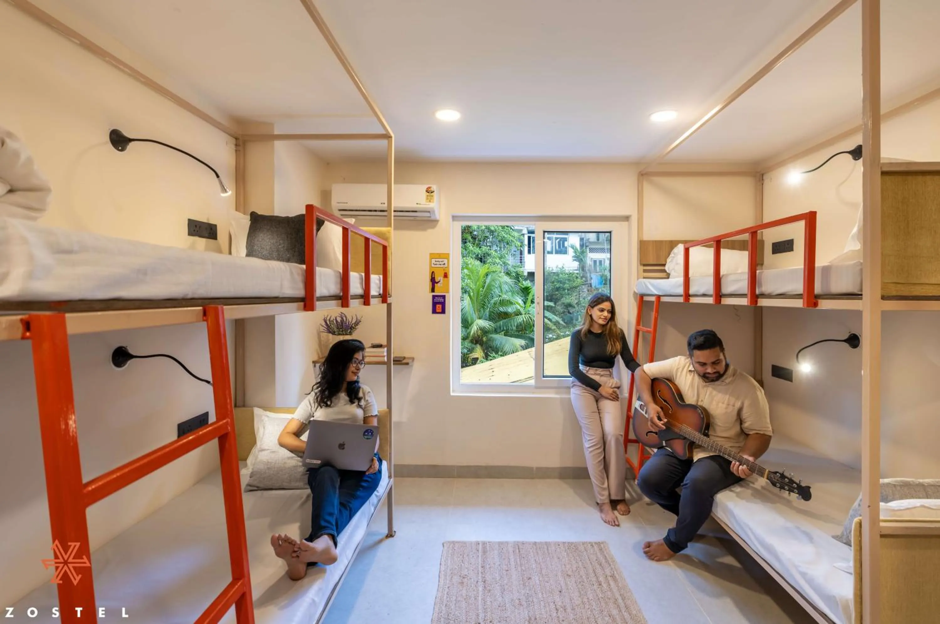 Bed in Zostel Port Blair