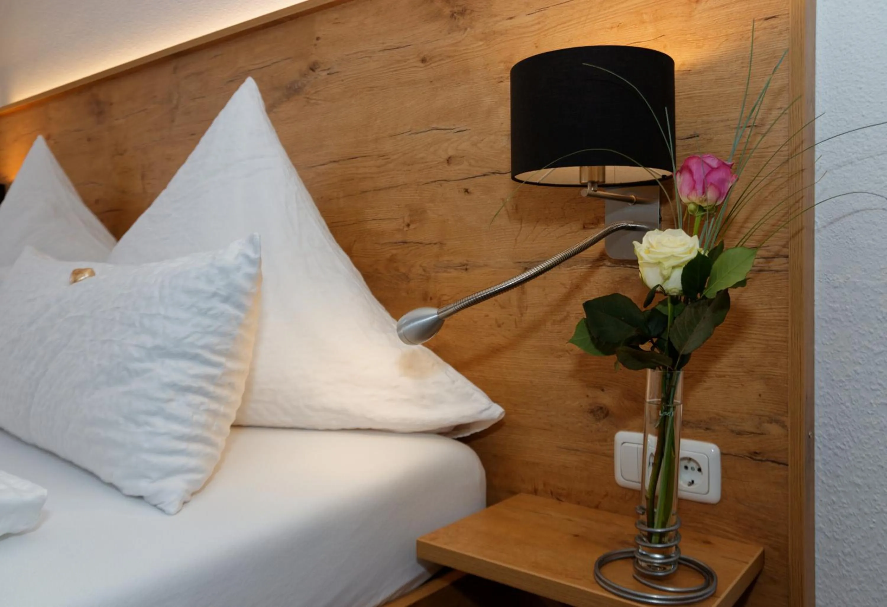 Bed in Hotel Waldfrieden "Das kleine Hotel"