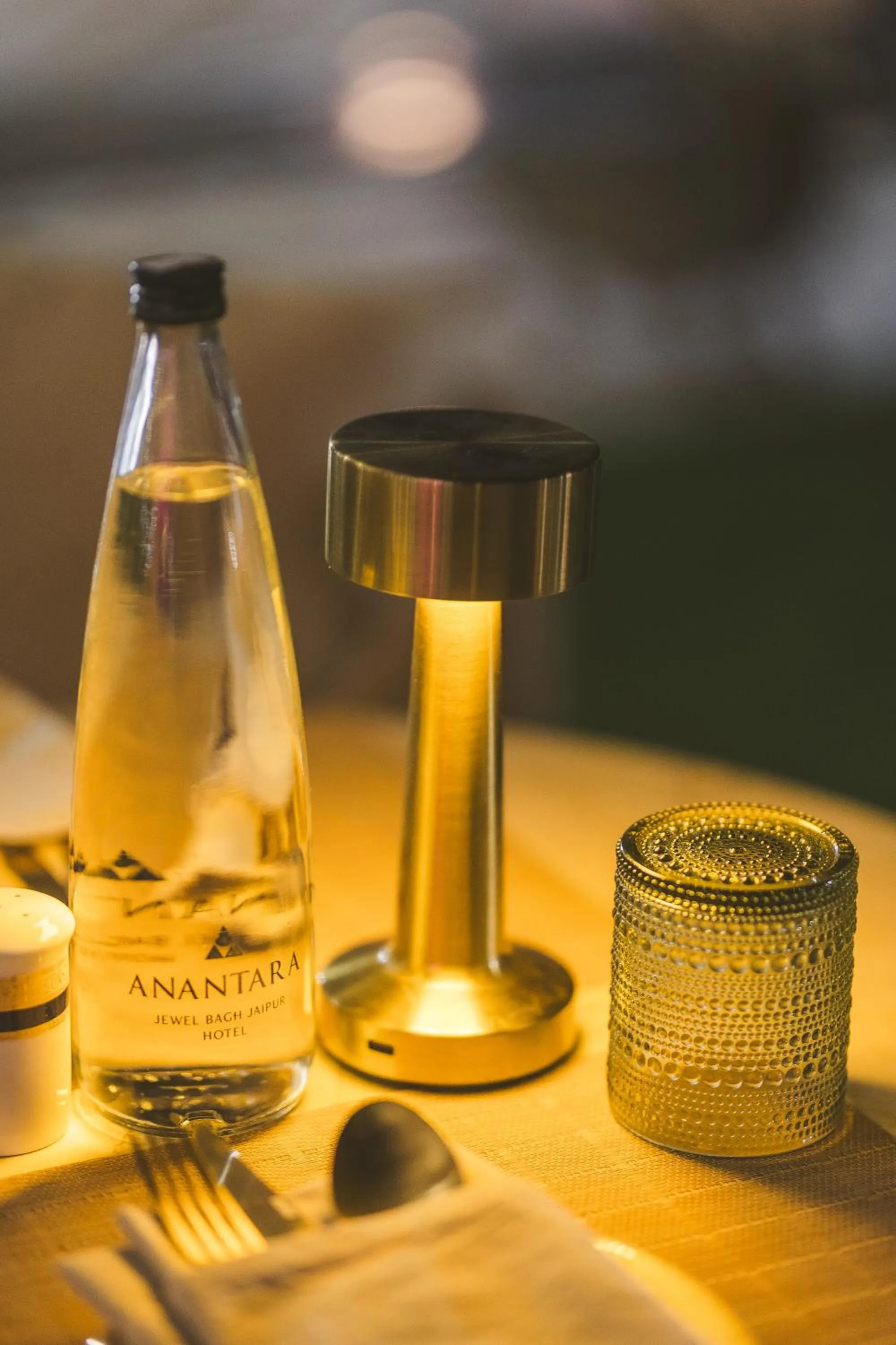 Restaurant/places to eat in Anantara Jewel Bagh Jaipur