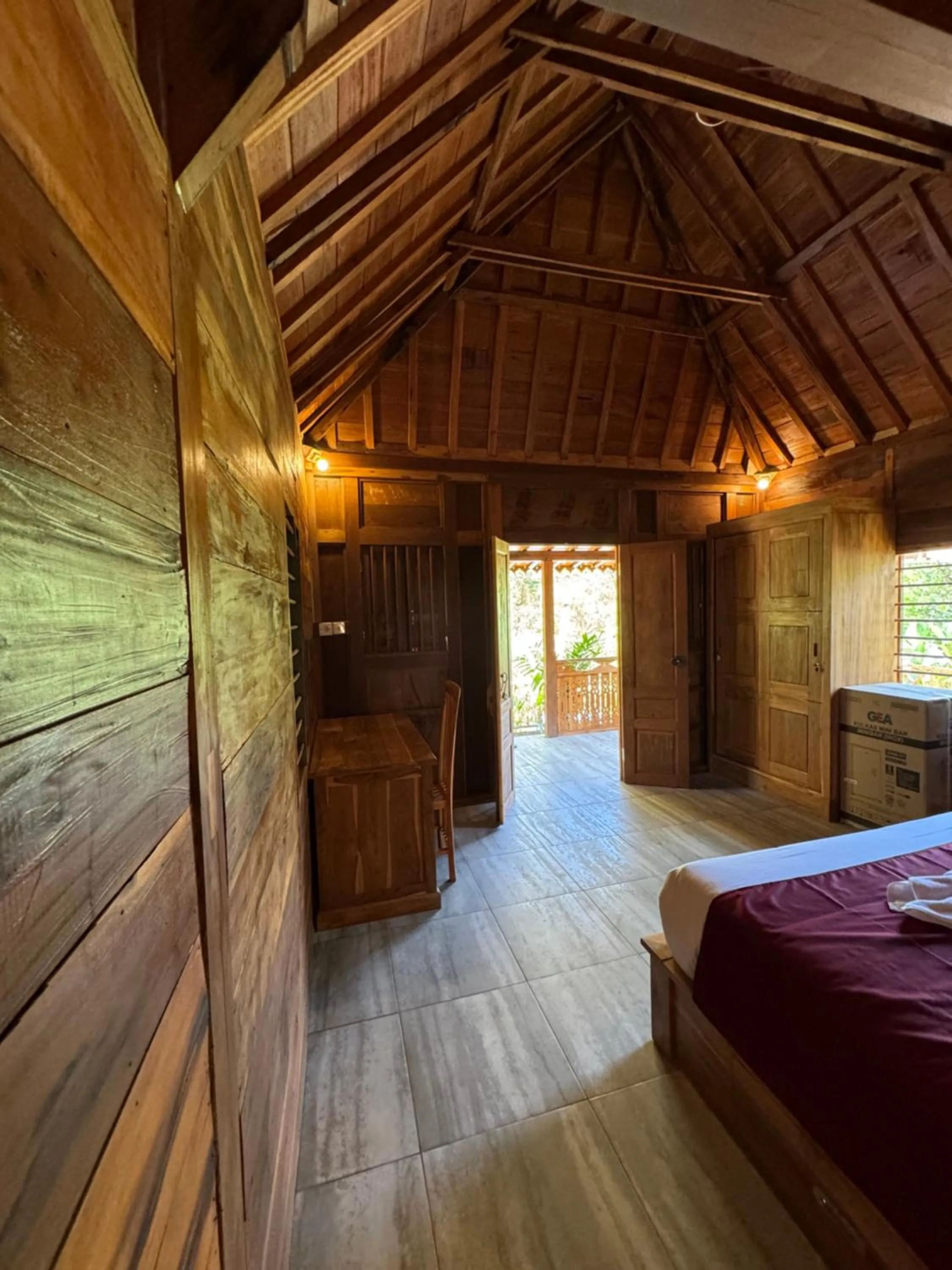 Photo of the whole room, Bed in Oemah Kangin Homestay