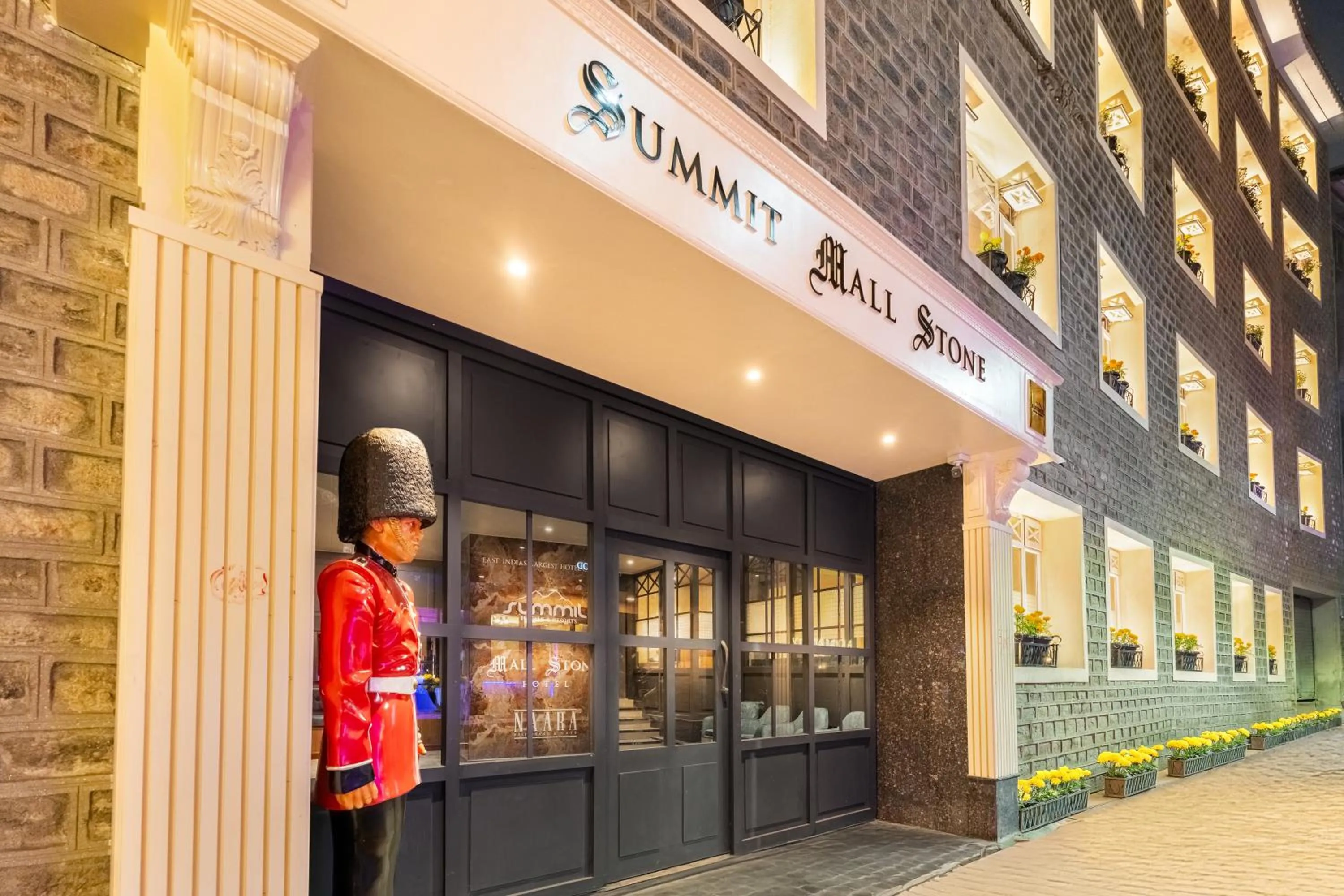 Property building in Summit Mall Stone Hotel