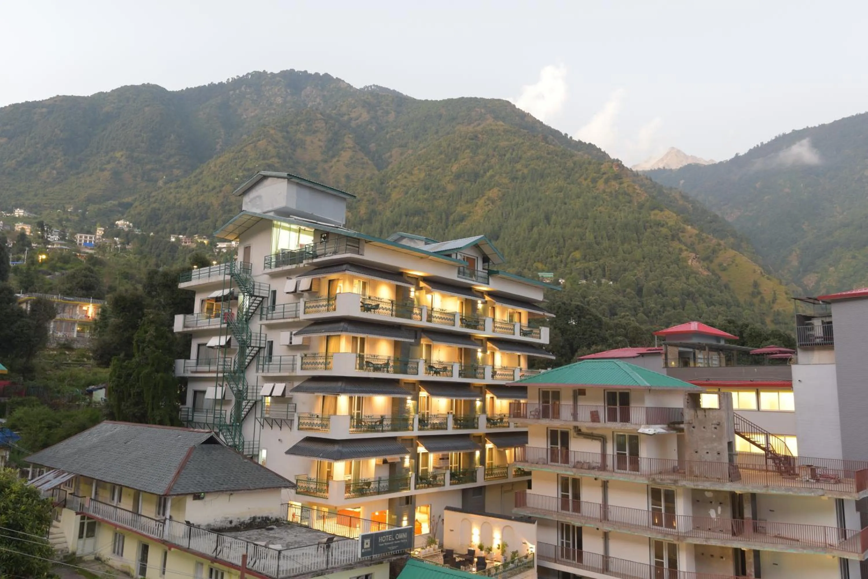 Property building in Quality Inn by Lawrence Hotels