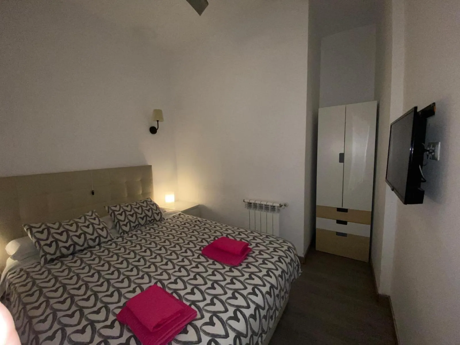 Photo of the whole room, Bed in Hostal Goyal Pizarro