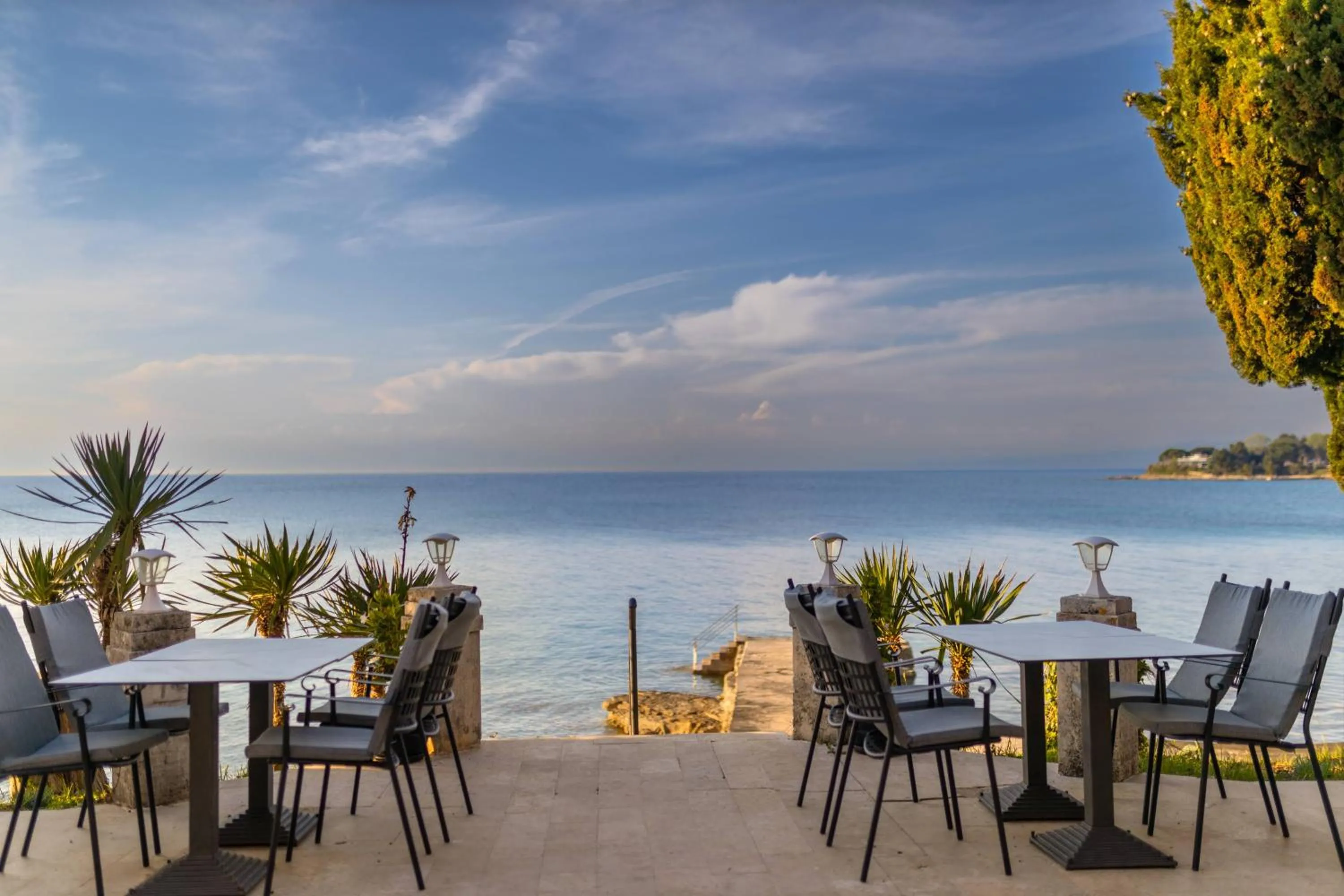 Day in Villa Valdepian Apartments