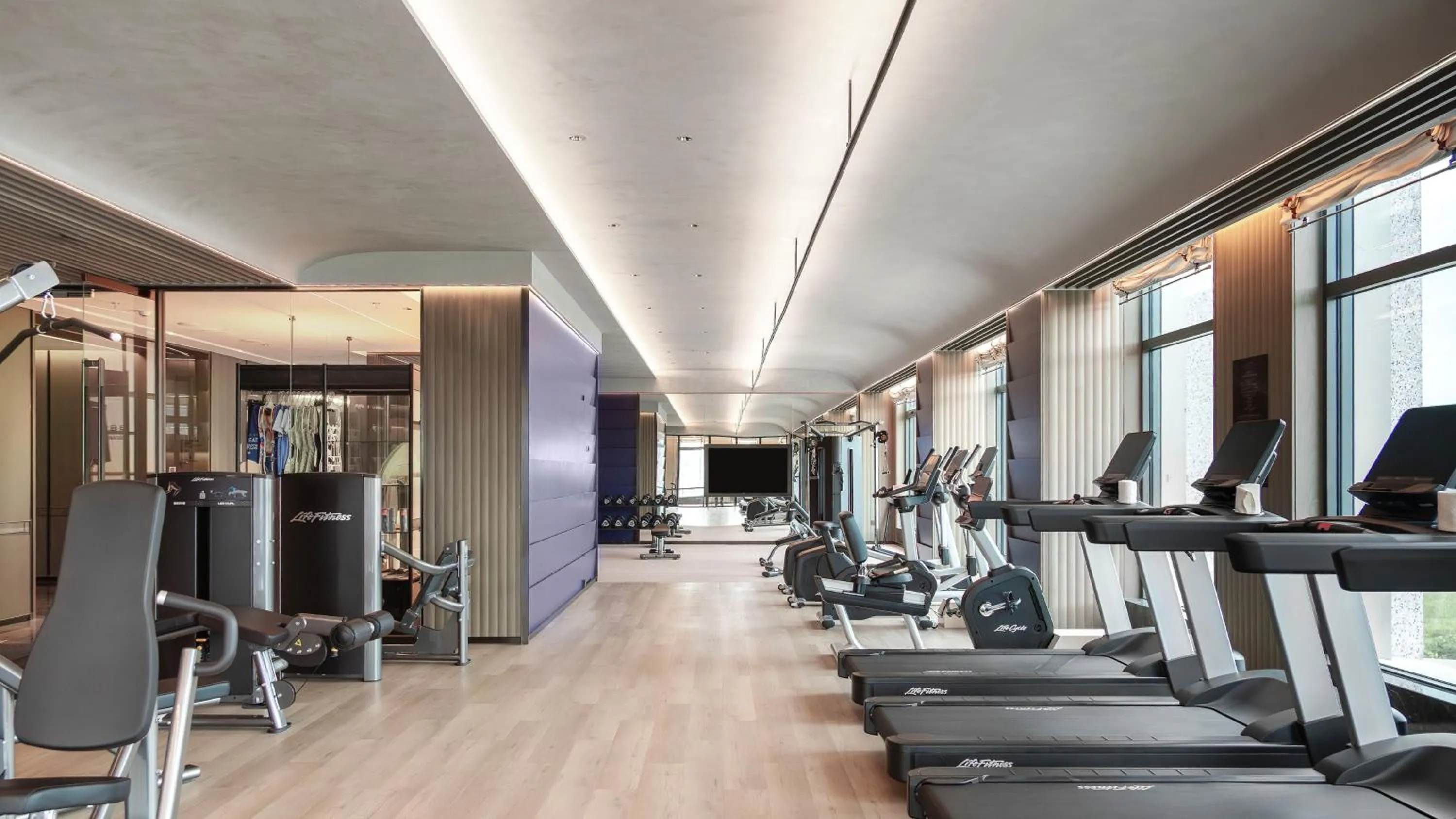Fitness centre/facilities in HUALUXE Chongqing Science Hall