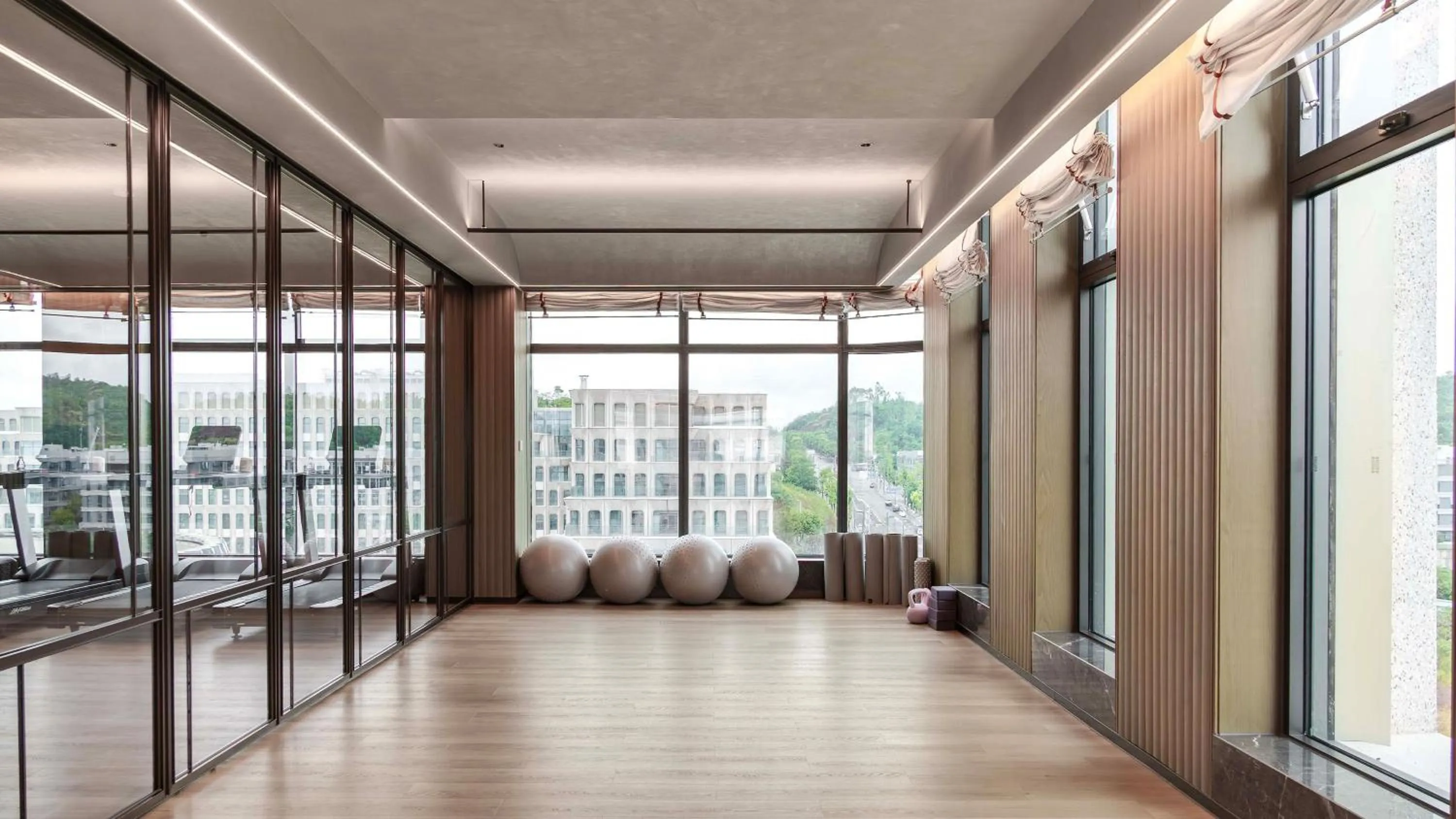 Fitness centre/facilities in HUALUXE Chongqing Science Hall