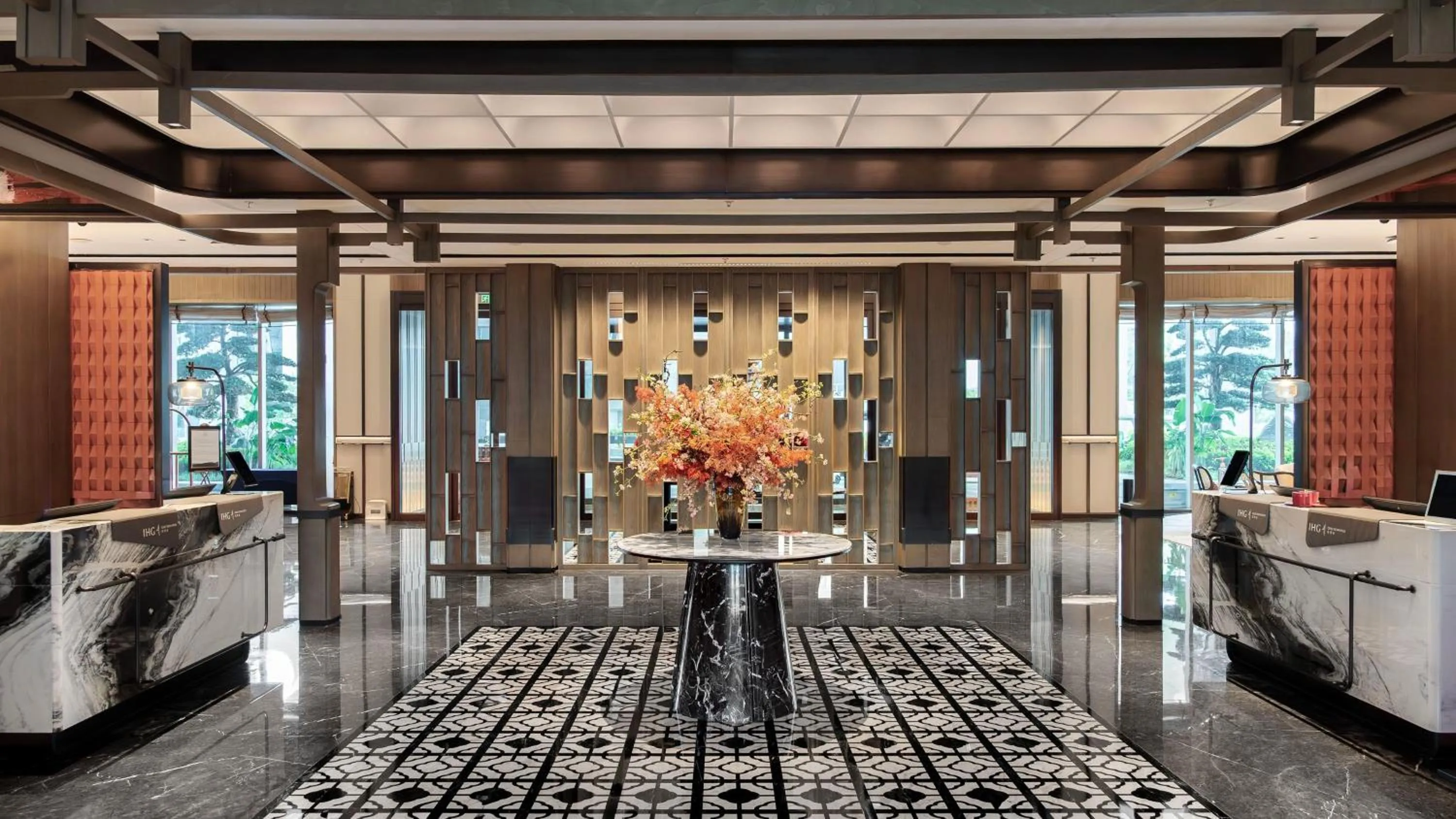 Property building in HUALUXE Chongqing Science Hall