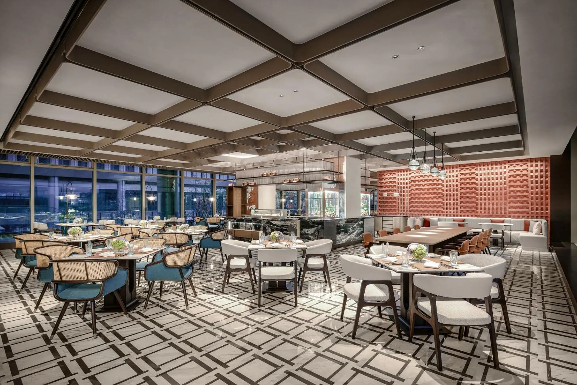 Restaurant/places to eat in HUALUXE Chongqing Science Hall