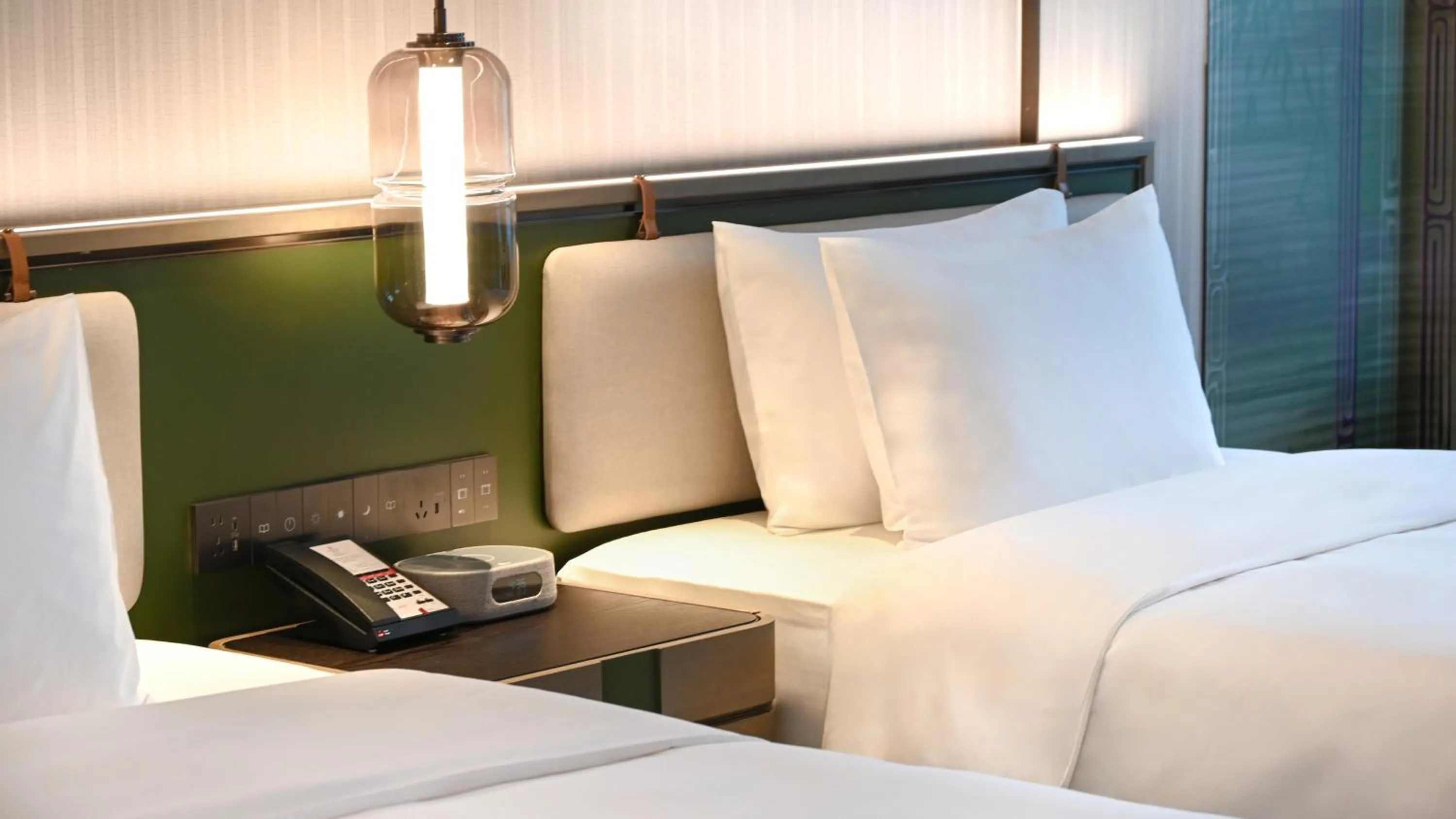 Photo of the whole room, Bed in HUALUXE Chongqing Science Hall