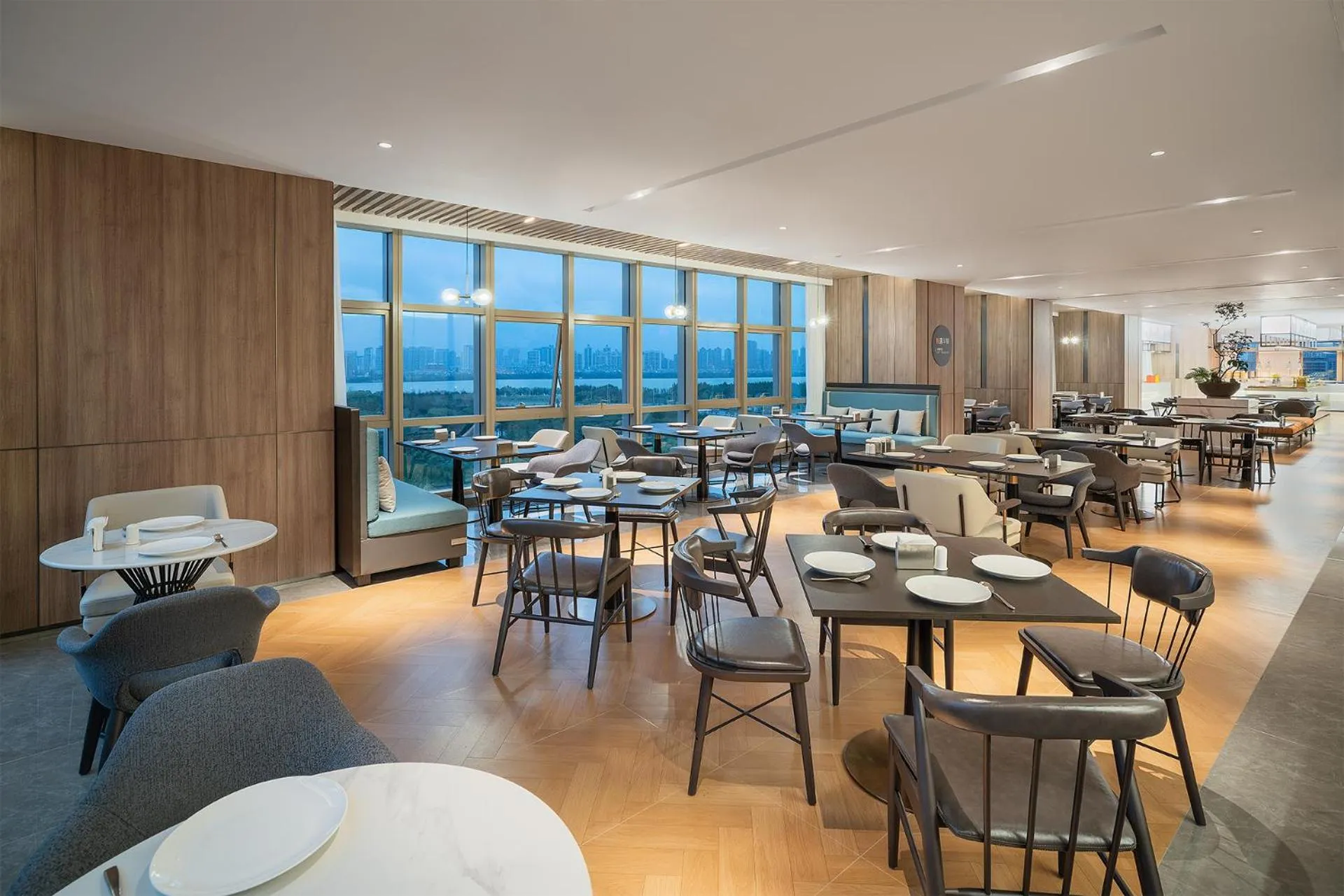 Restaurant/places to eat in Holiday Inn Express Nanchang High-Tech Zone by IHG