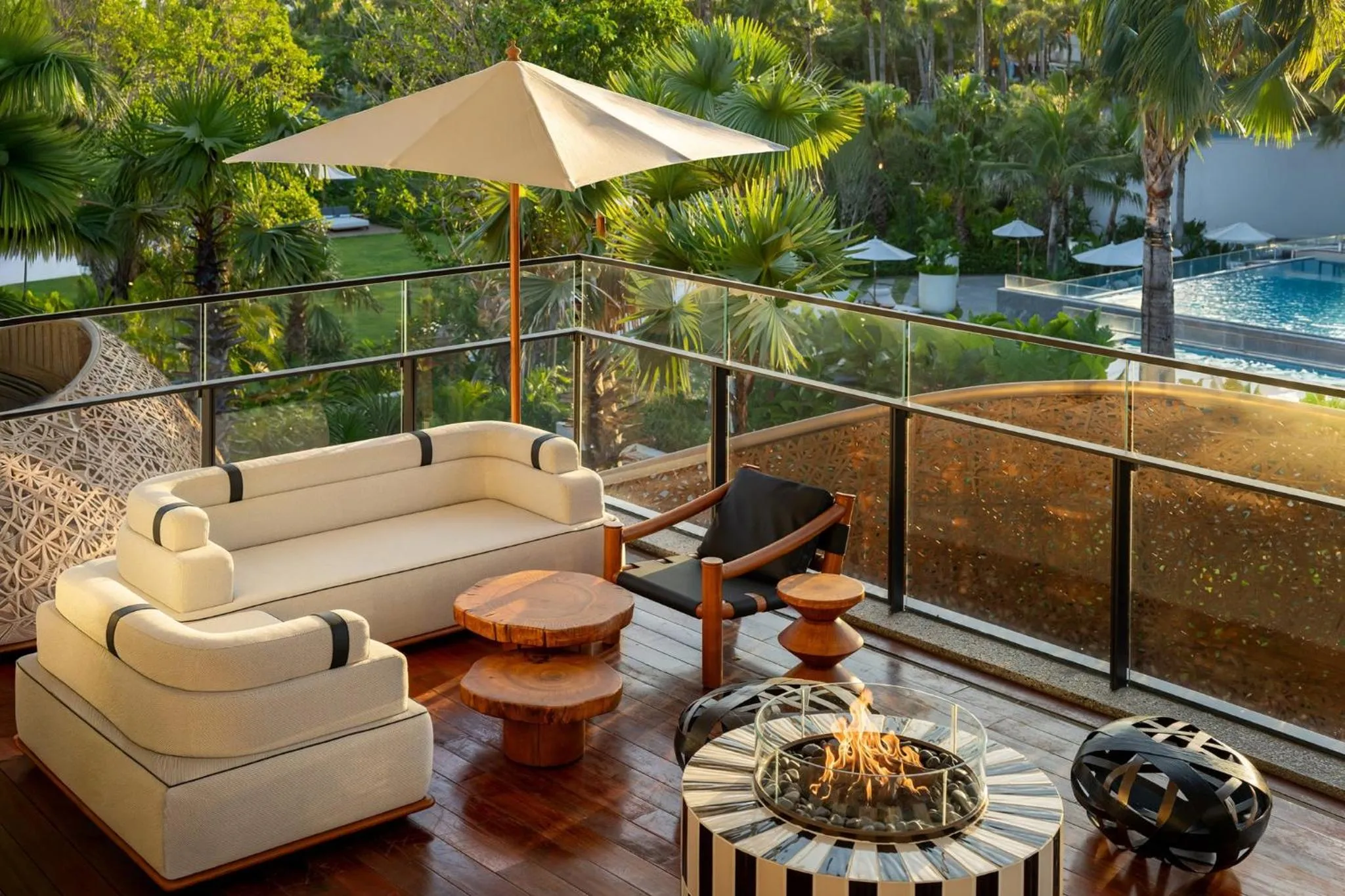 Lounge or bar in Kimpton Aqeos Hainan by IHG