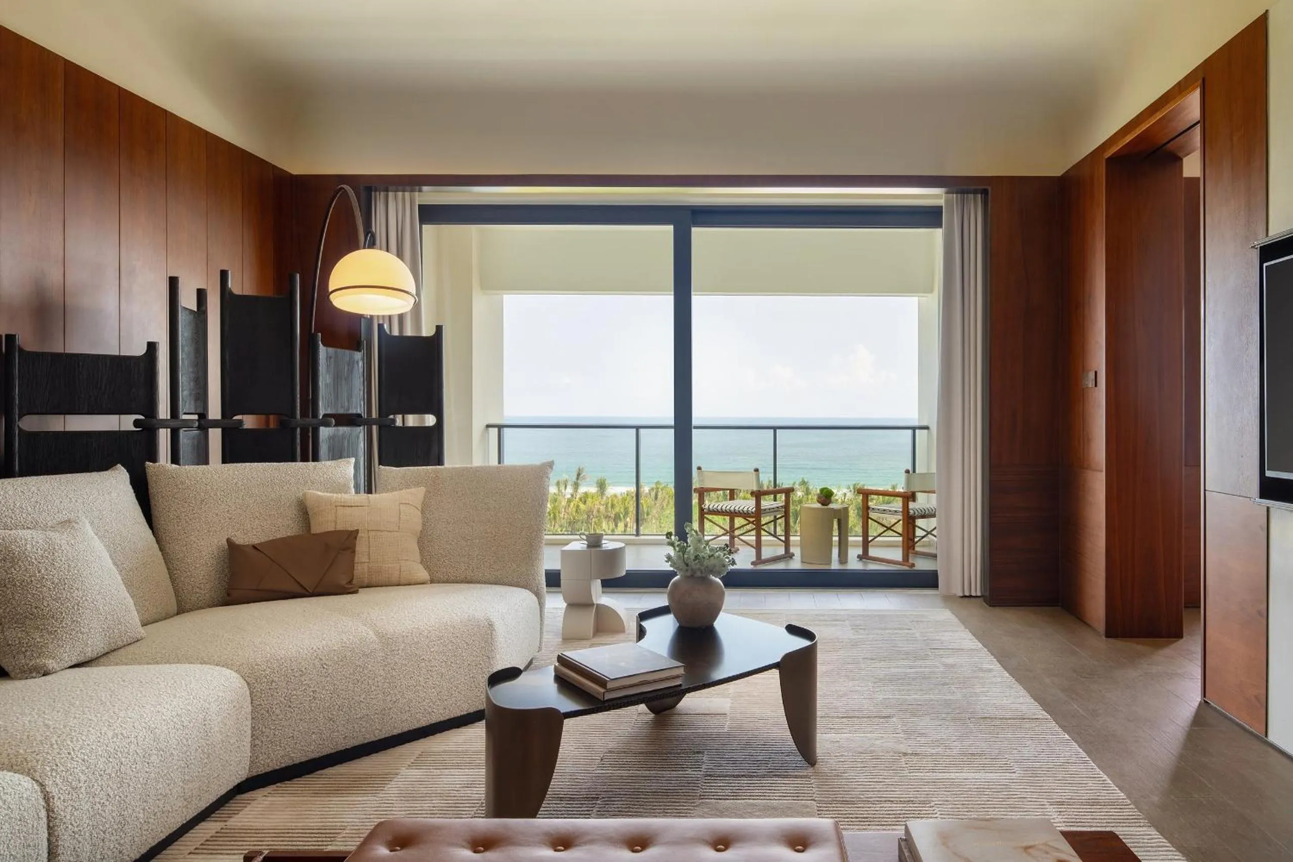 Photo of the whole room in Kimpton Aqeos Hainan by IHG