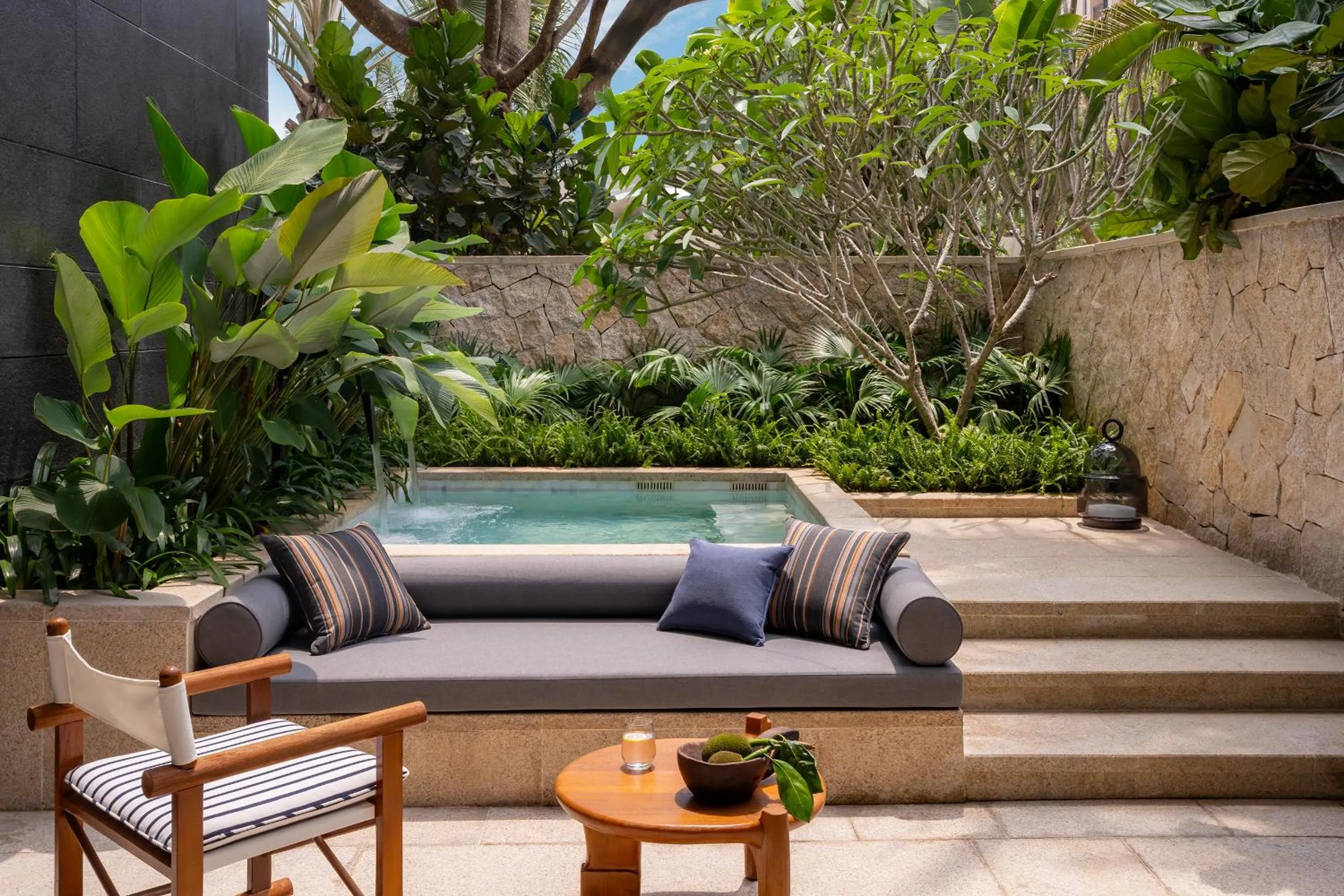 Photo of the whole room in Kimpton Aqeos Hainan by IHG