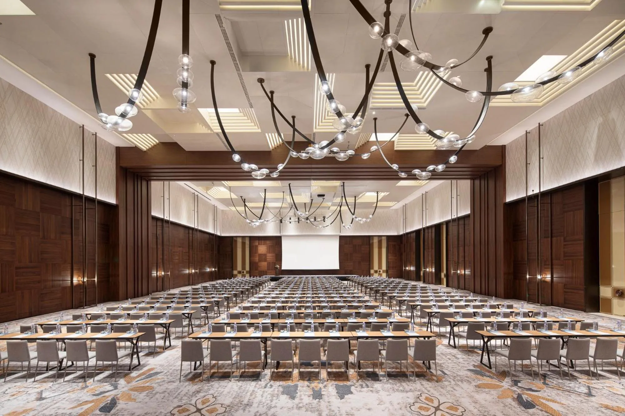 Meeting/conference room in Kimpton Aqeos Hainan by IHG