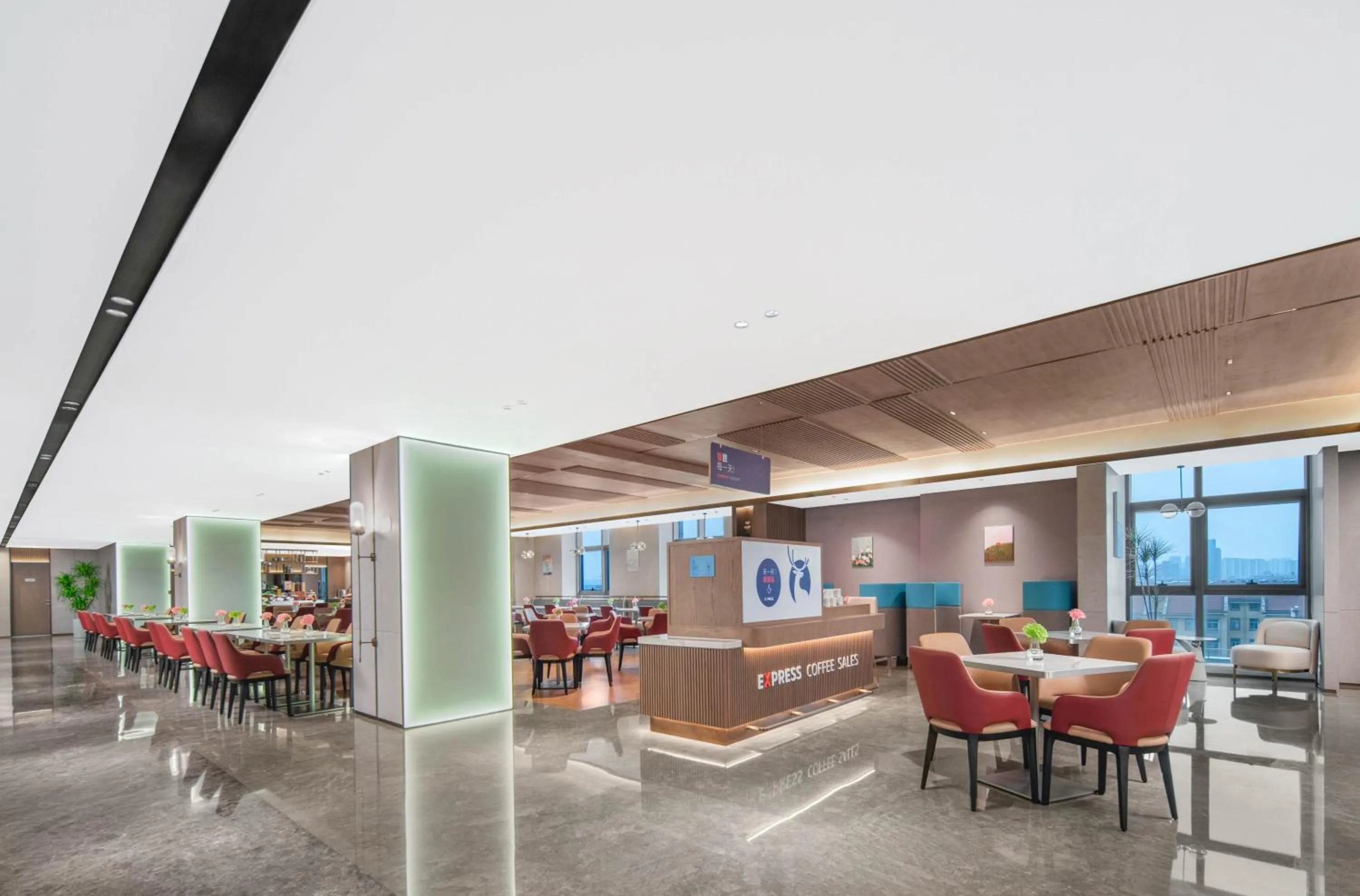 Restaurant/places to eat in Holiday Inn Express Wuxi Xishan by IHG