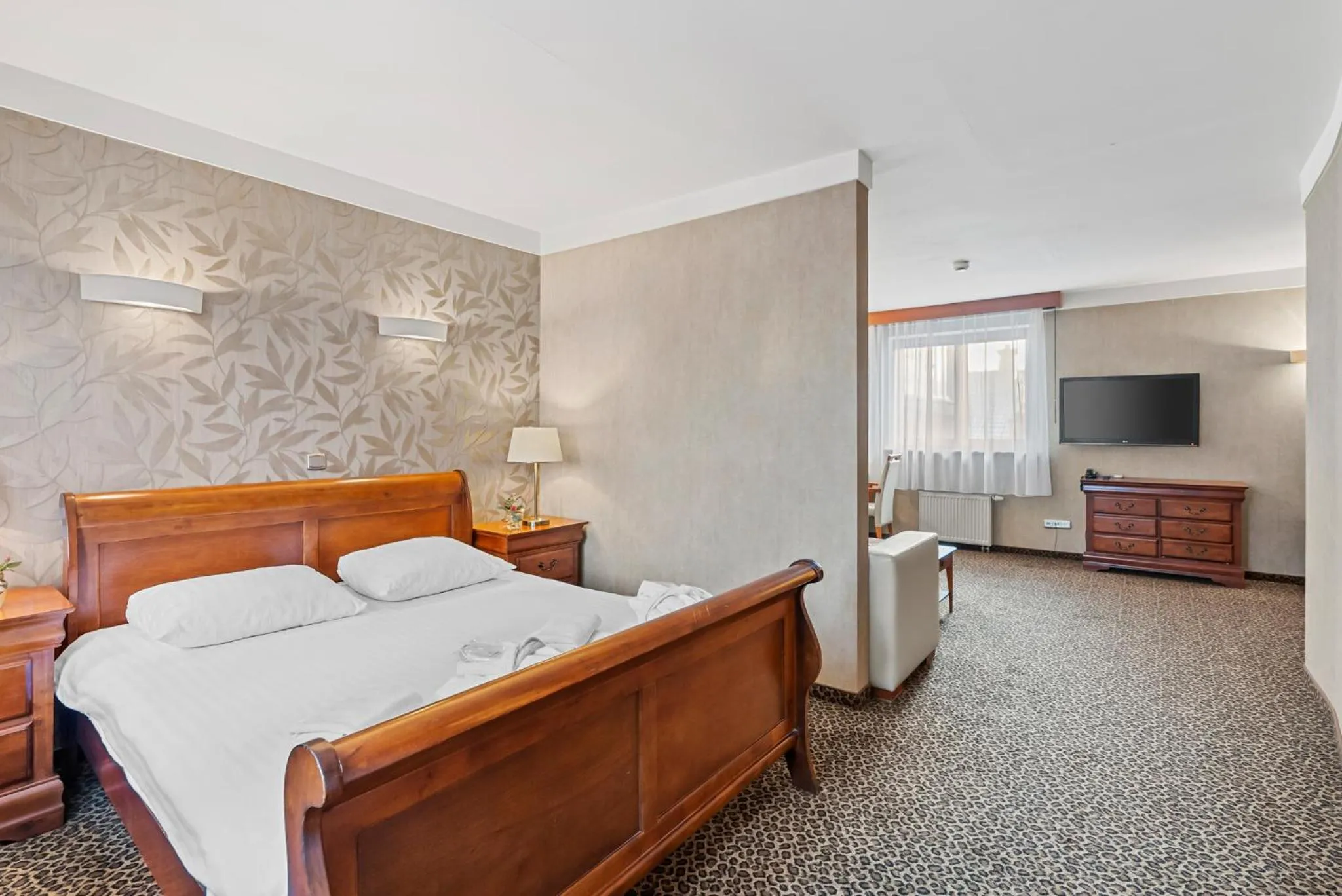 Bed in Hotel Diament Vacanza Katowice - Siemianowice