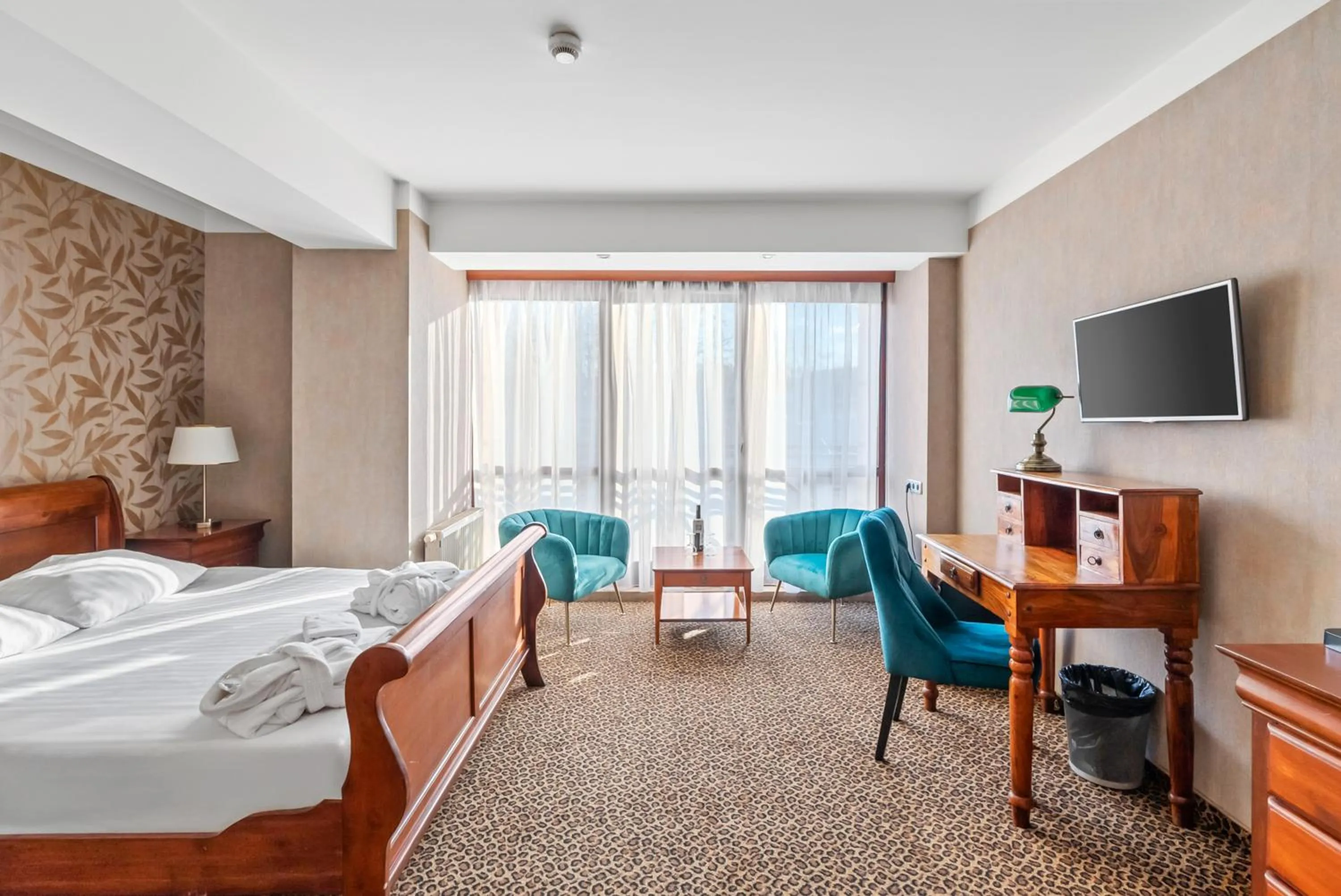 TV and multimedia, Bed in Hotel Diament Vacanza Katowice - Siemianowice