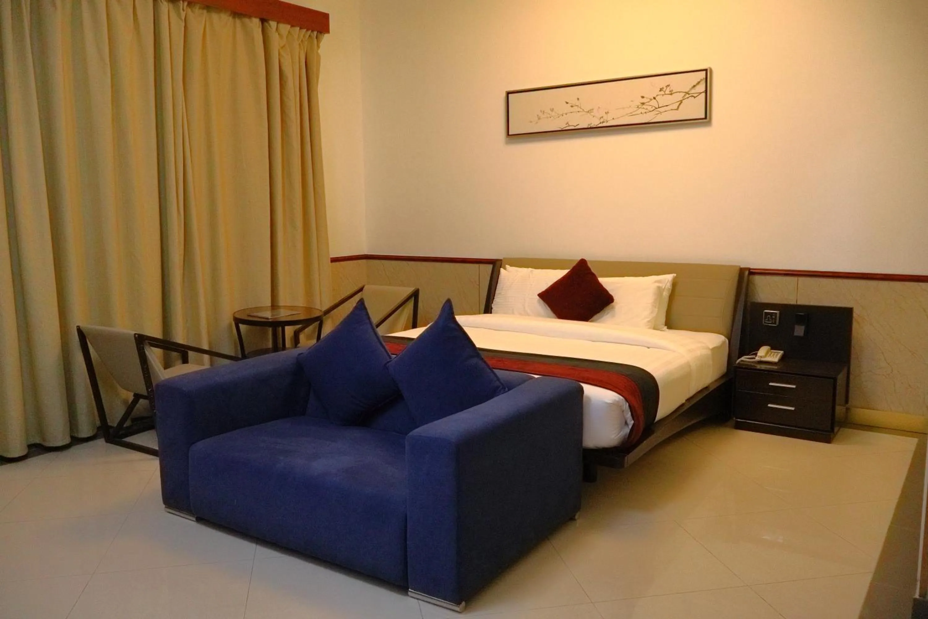 Bedroom, Bed in Claridge Star Hotel