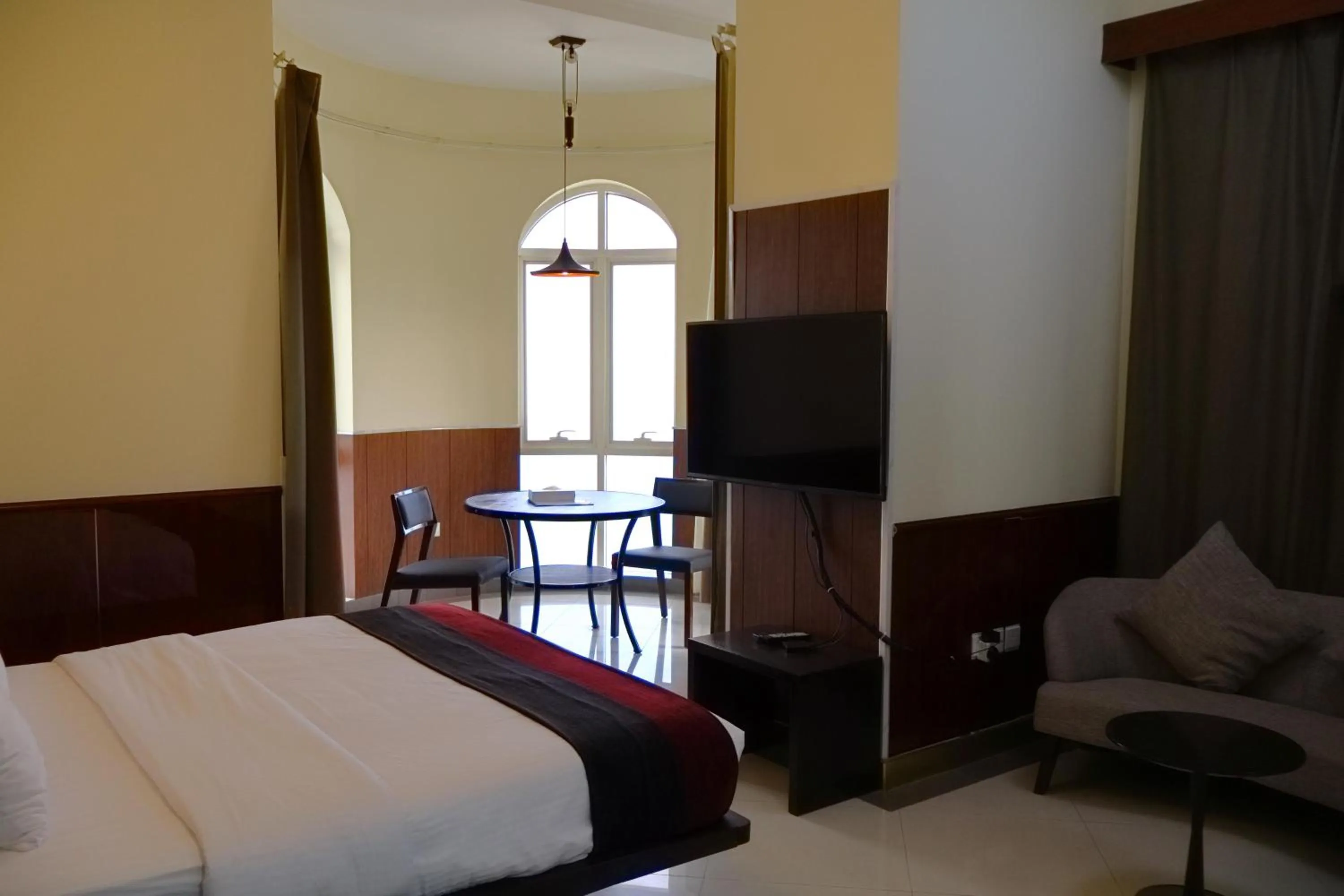 Bedroom, Bed in Claridge Star Hotel