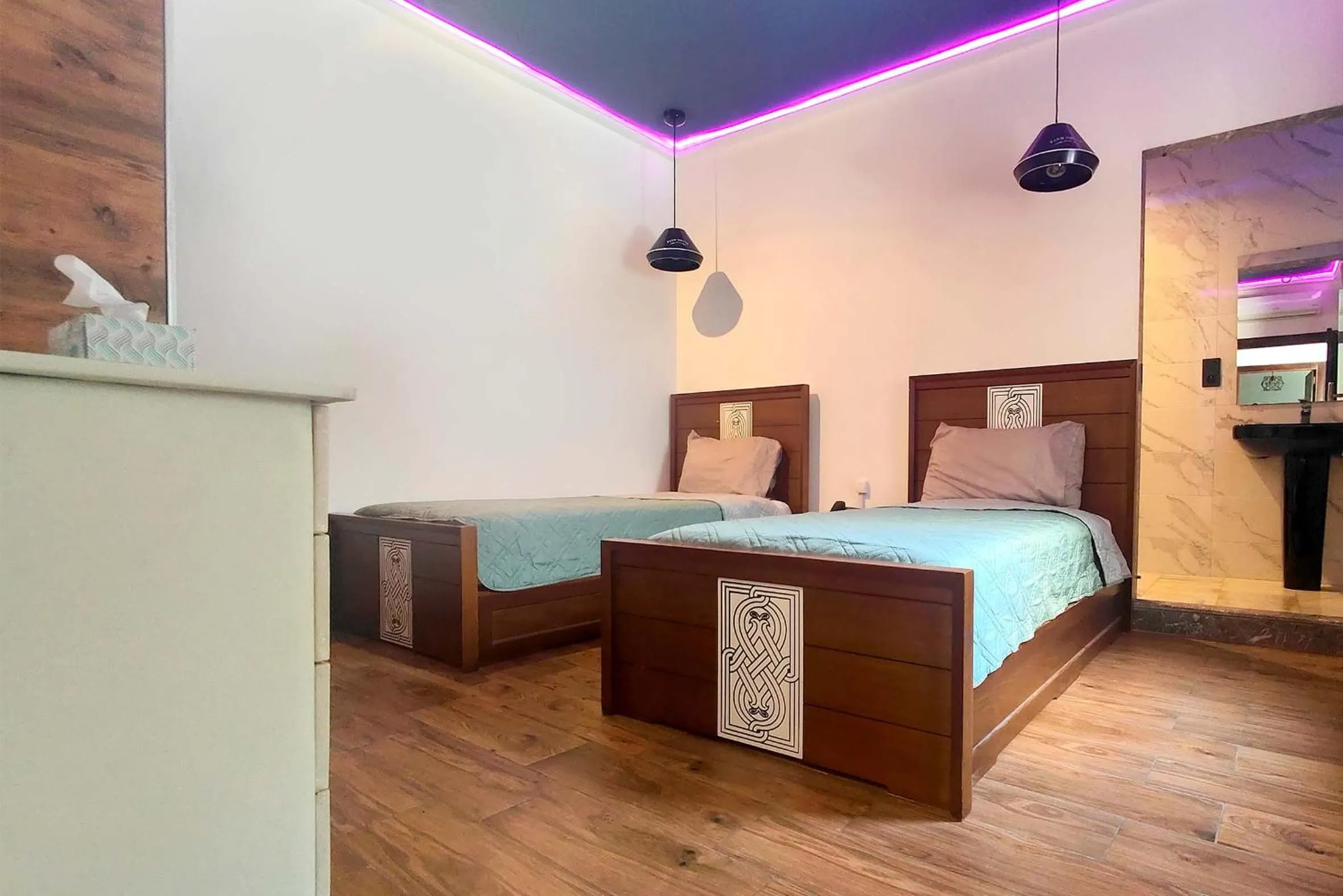 Bedroom, Bed in Villa Mirasol Hotel