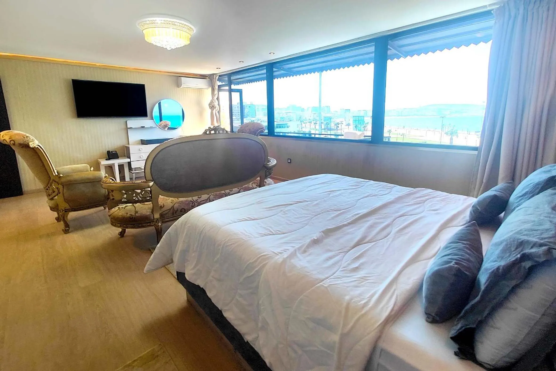 Bed in Villa Mirasol Hotel