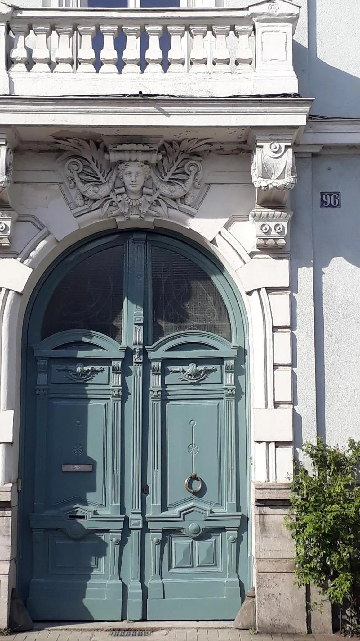 Facade/entrance in La Maison Bleue de Roubaix