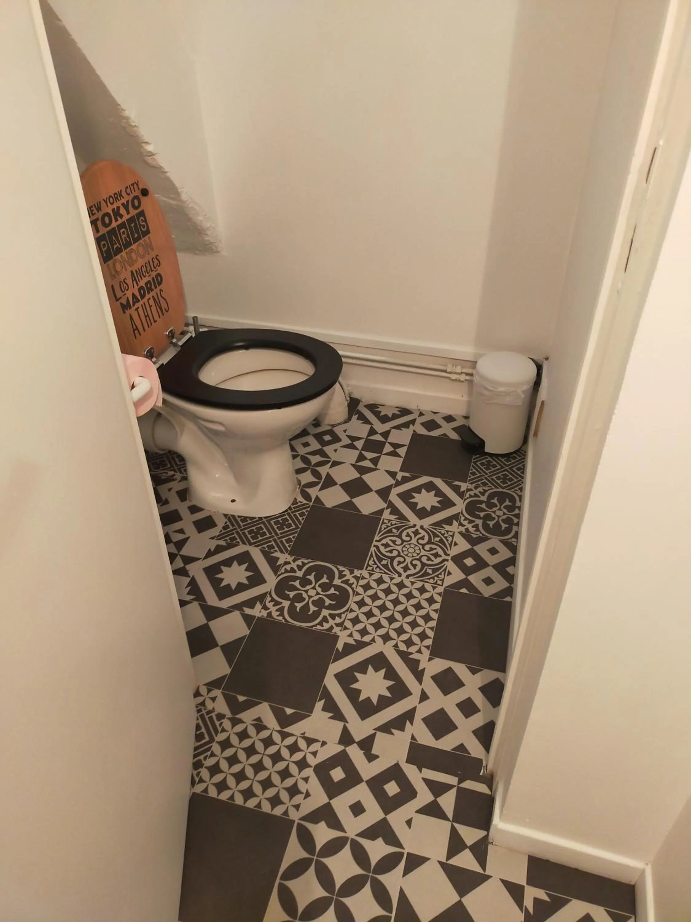 Toilet in La Maison Bleue de Roubaix