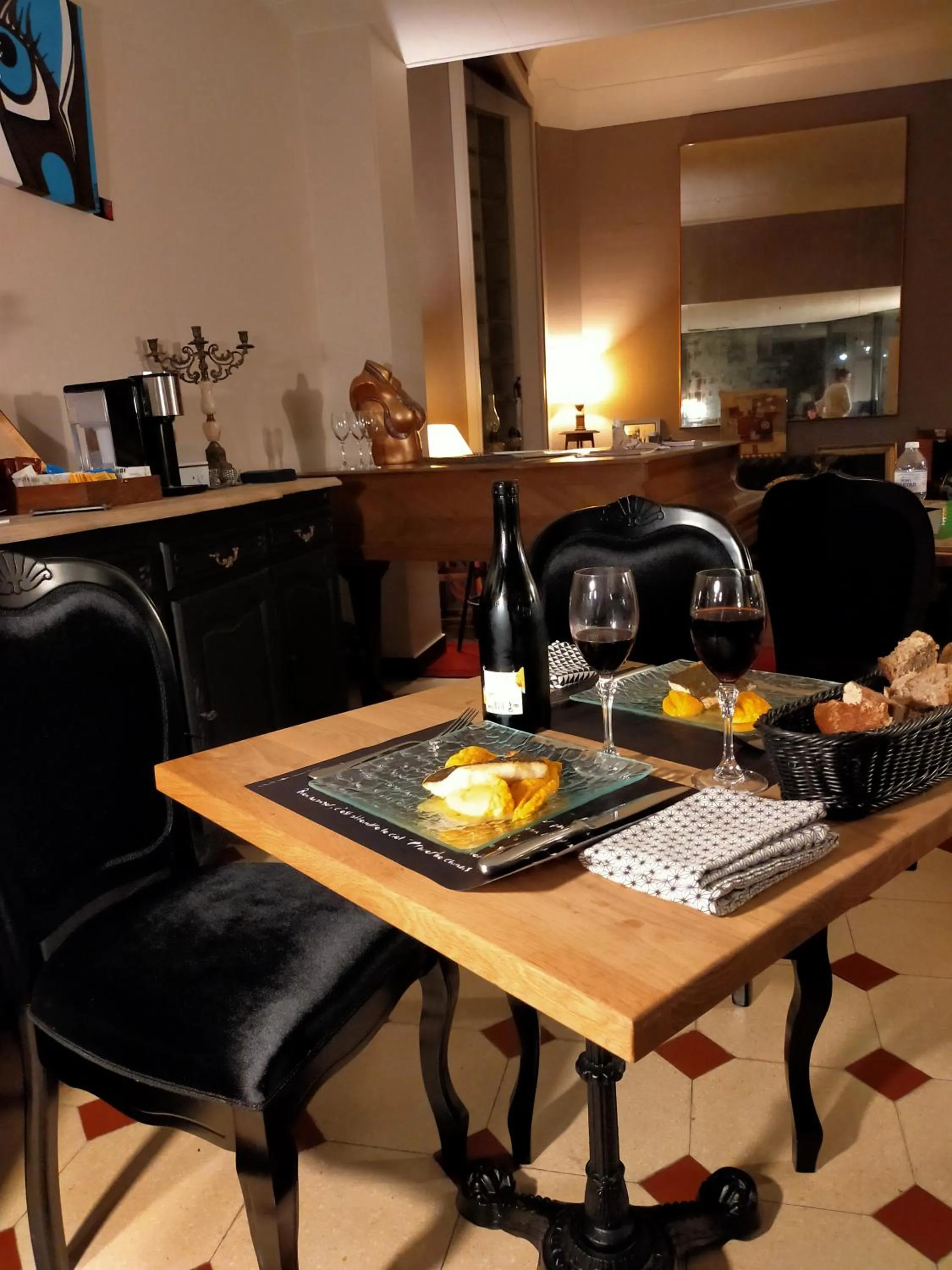 Restaurant/places to eat in La Maison Bleue de Roubaix