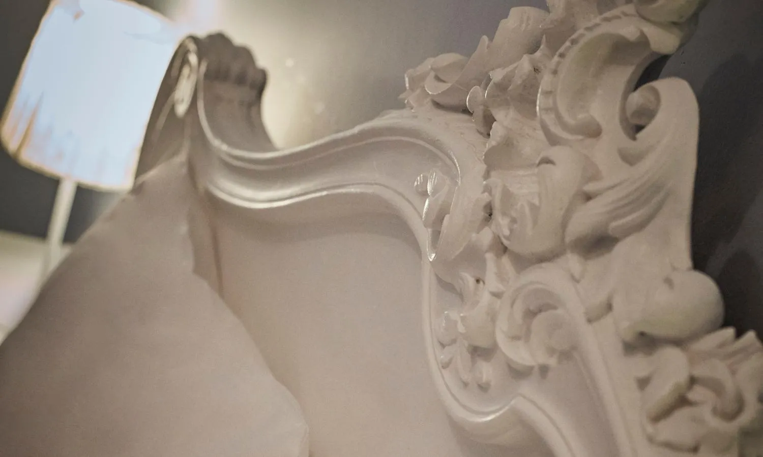 Decorative detail in La Maison Bleue de Roubaix