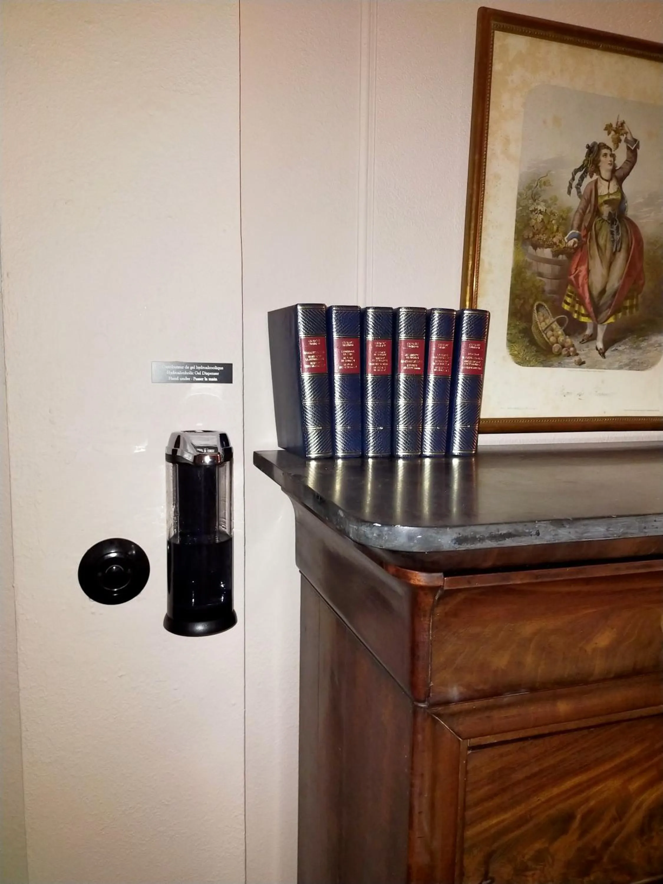Decorative detail in La Maison Bleue de Roubaix