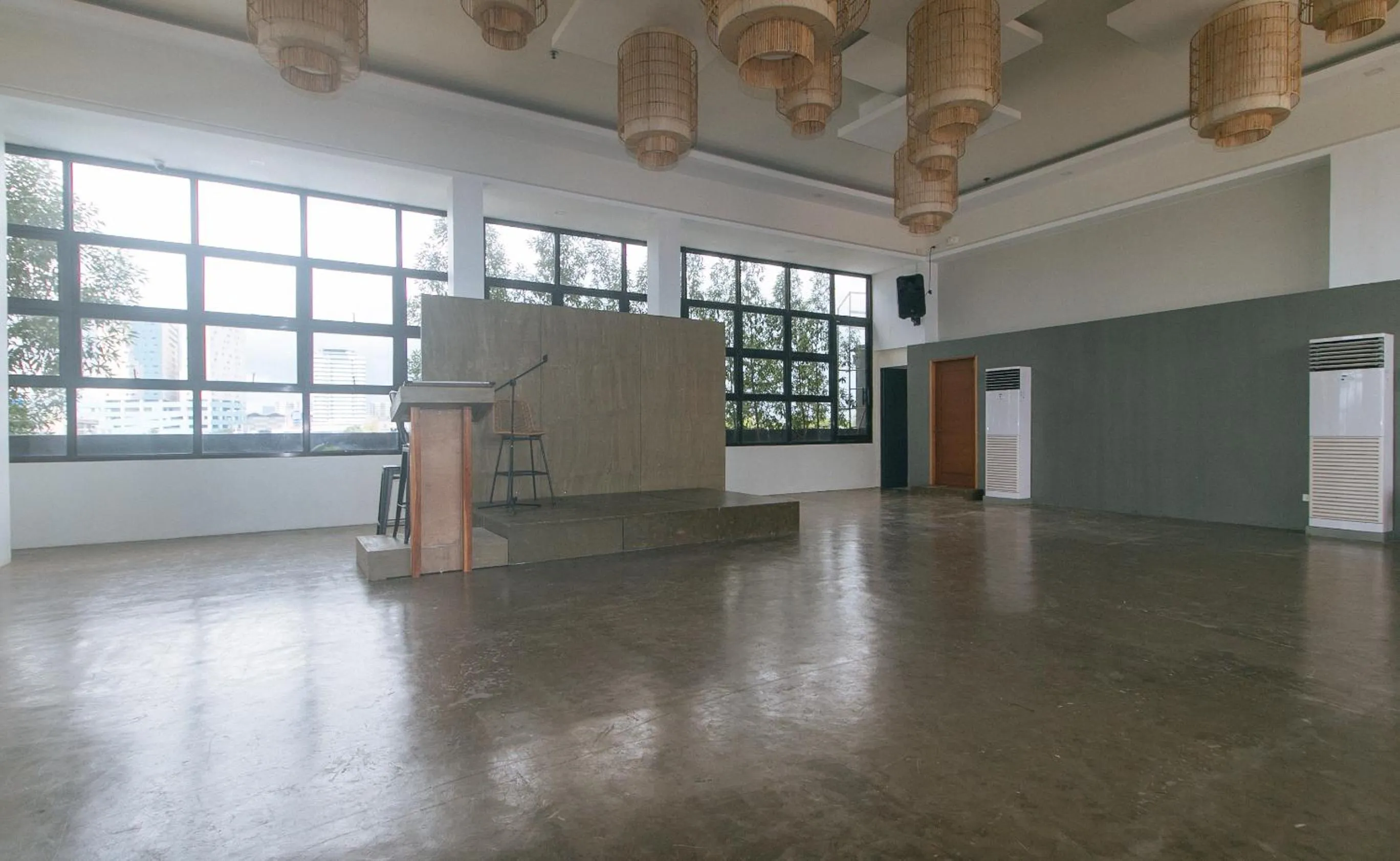 Meeting/conference room in Avelida Homes by RedDoorz