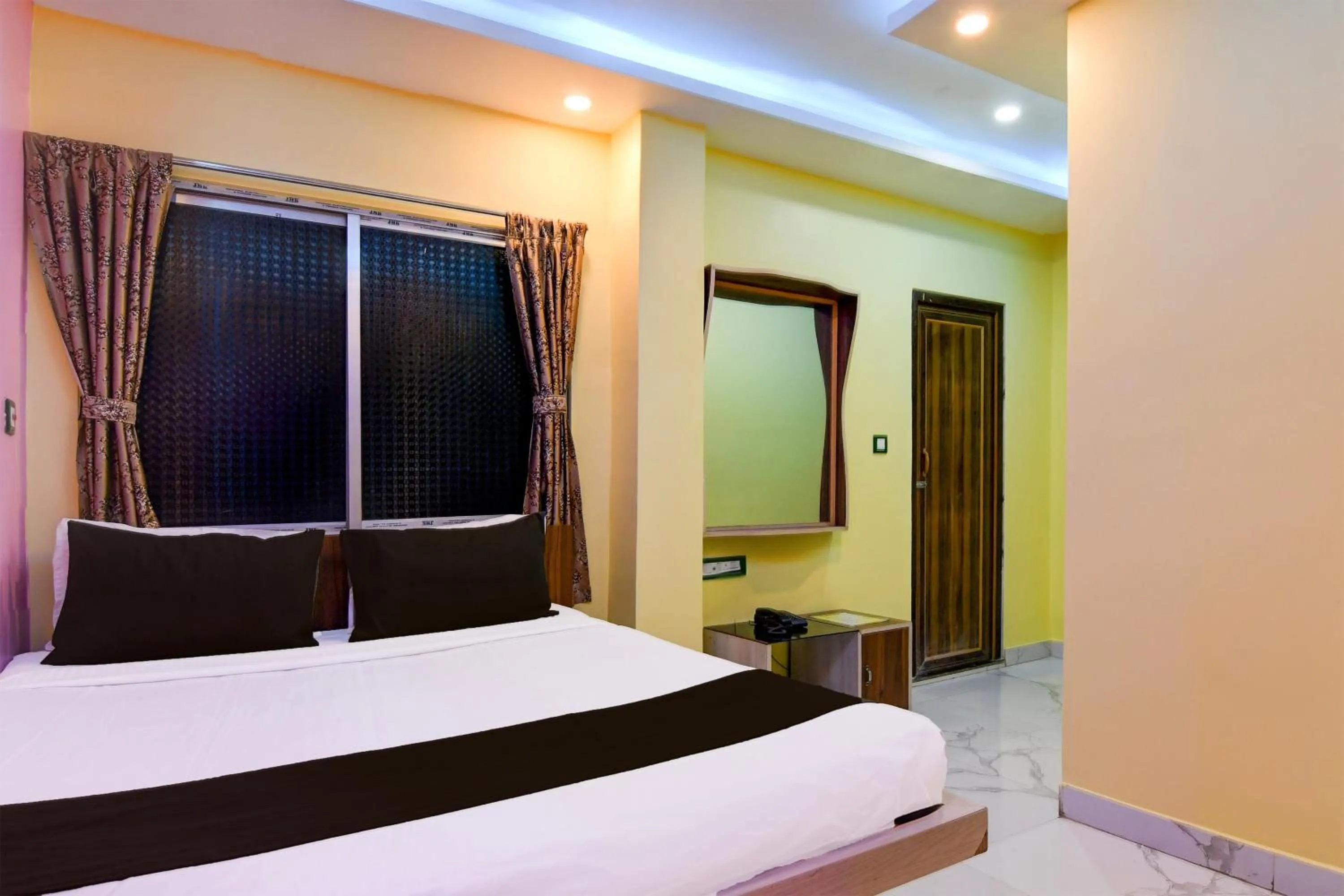 Bedroom in Hotel O Golden Queen