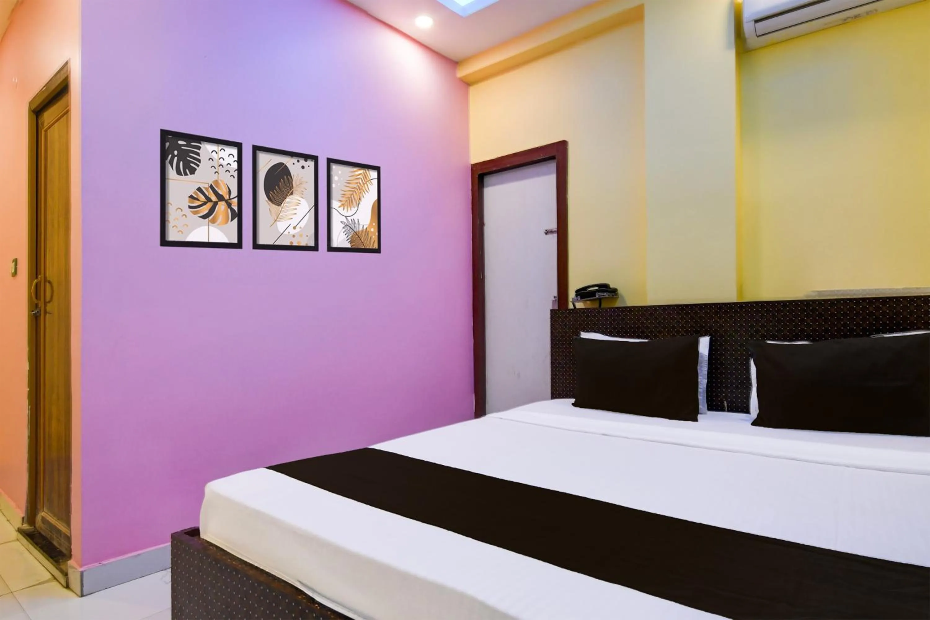 Bedroom in Hotel O Golden Queen