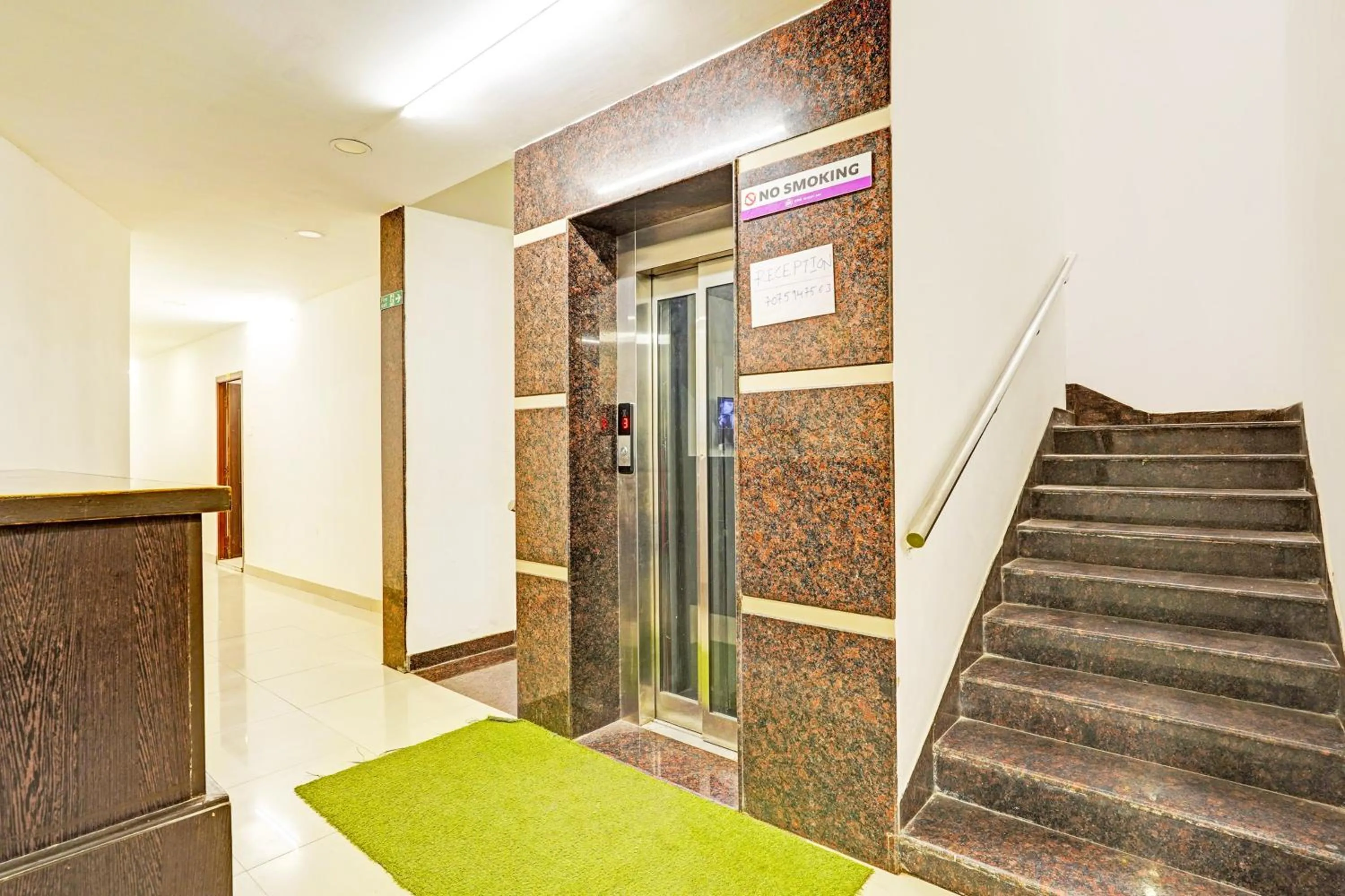 Lobby or reception in Collection O Vanamthopu Center Nellore Formerly ESR Guest Inn