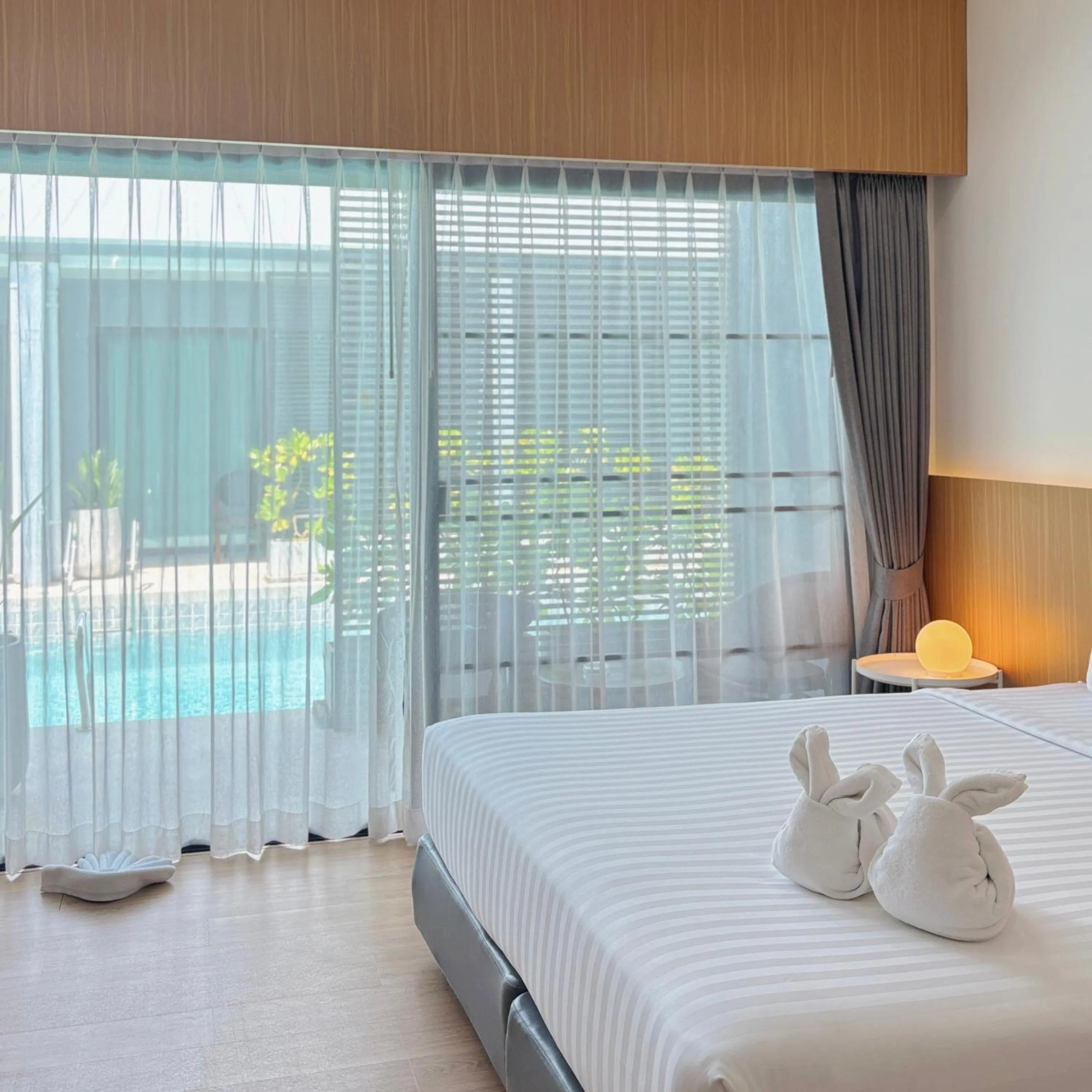 Bed in Xen Pool Access