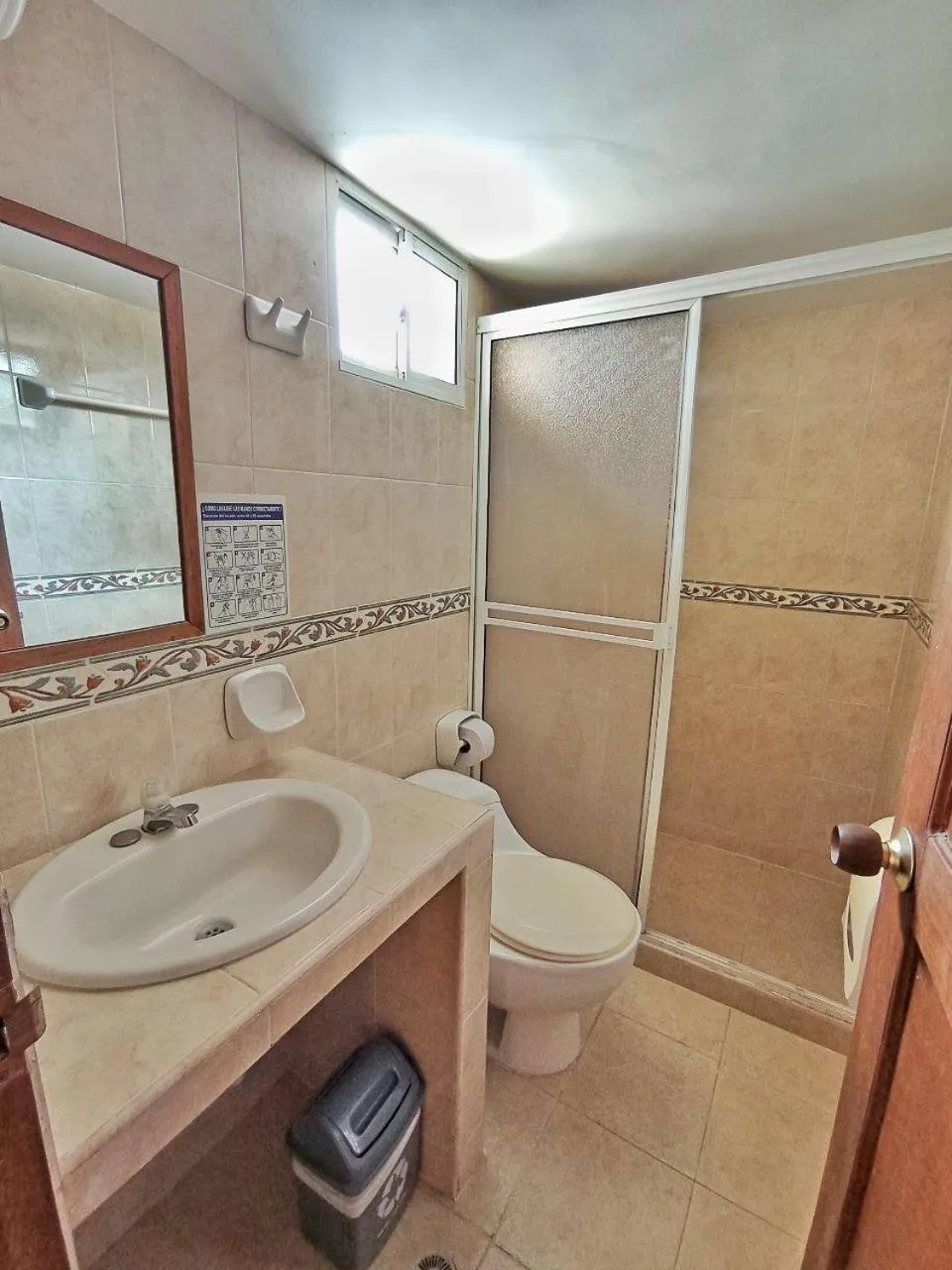 Shower in Hotel Rodadero Relax