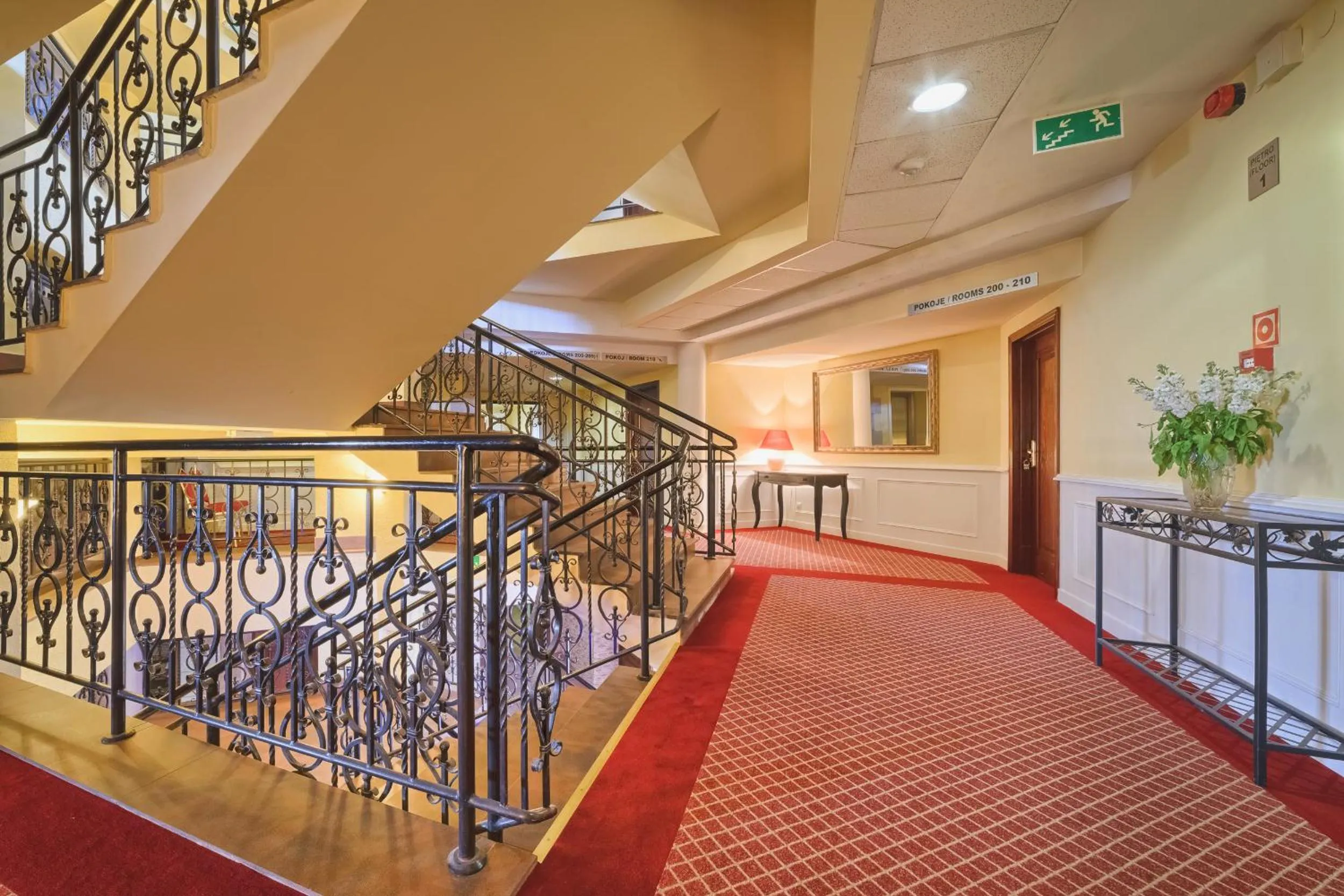 Lobby or reception in Grand Częstochowa