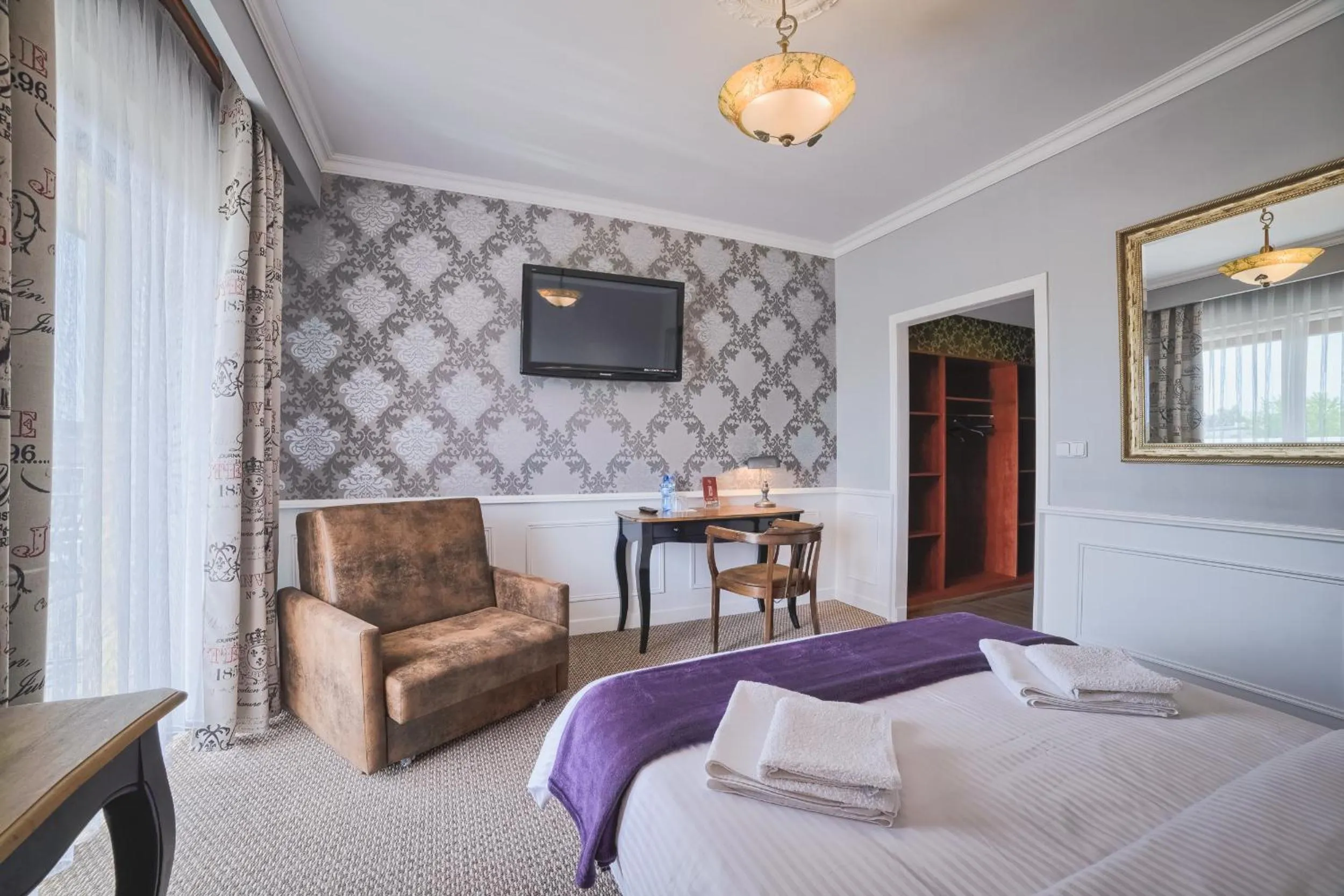 Day, Bed in Grand Częstochowa