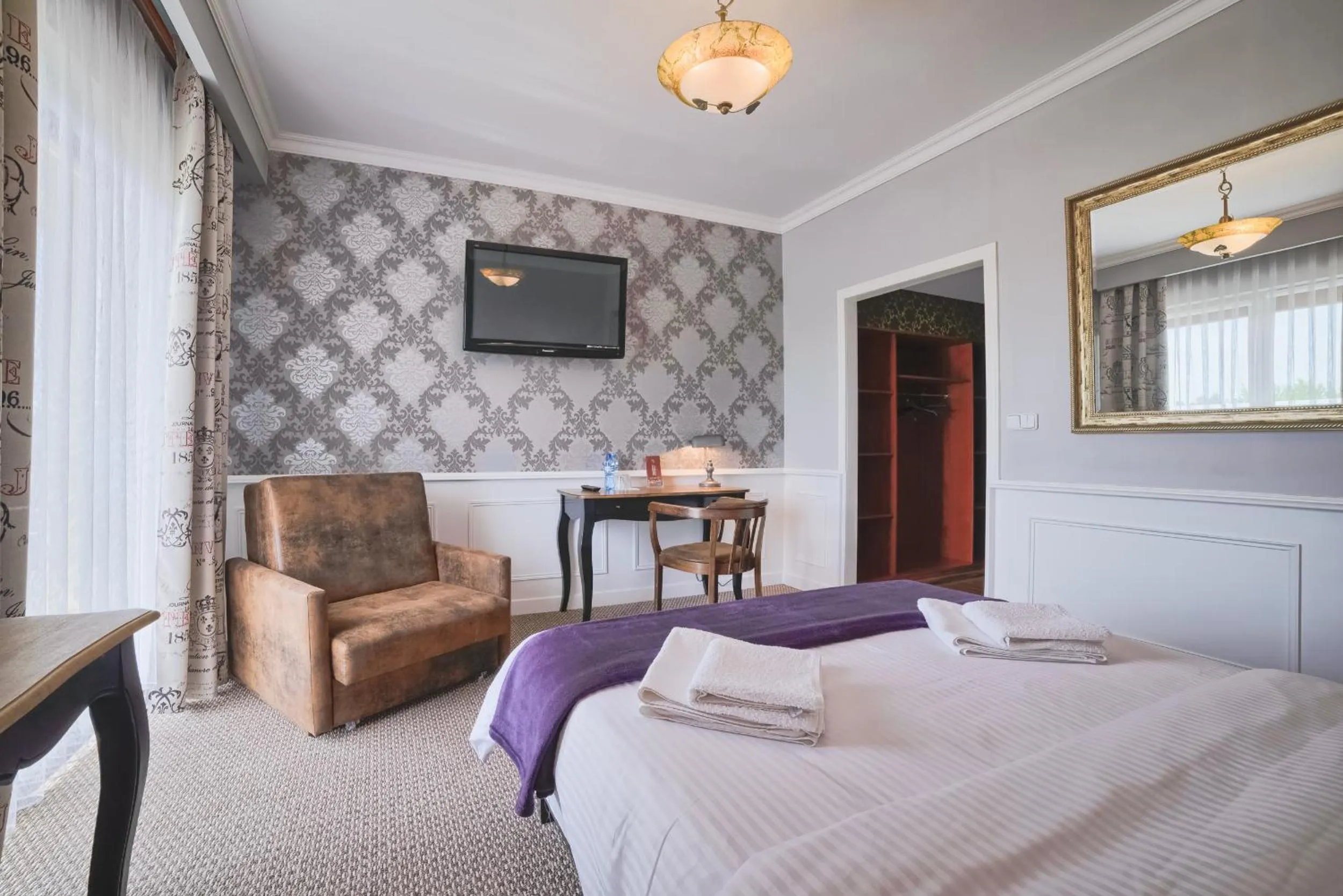 Day, Bed in Grand Częstochowa