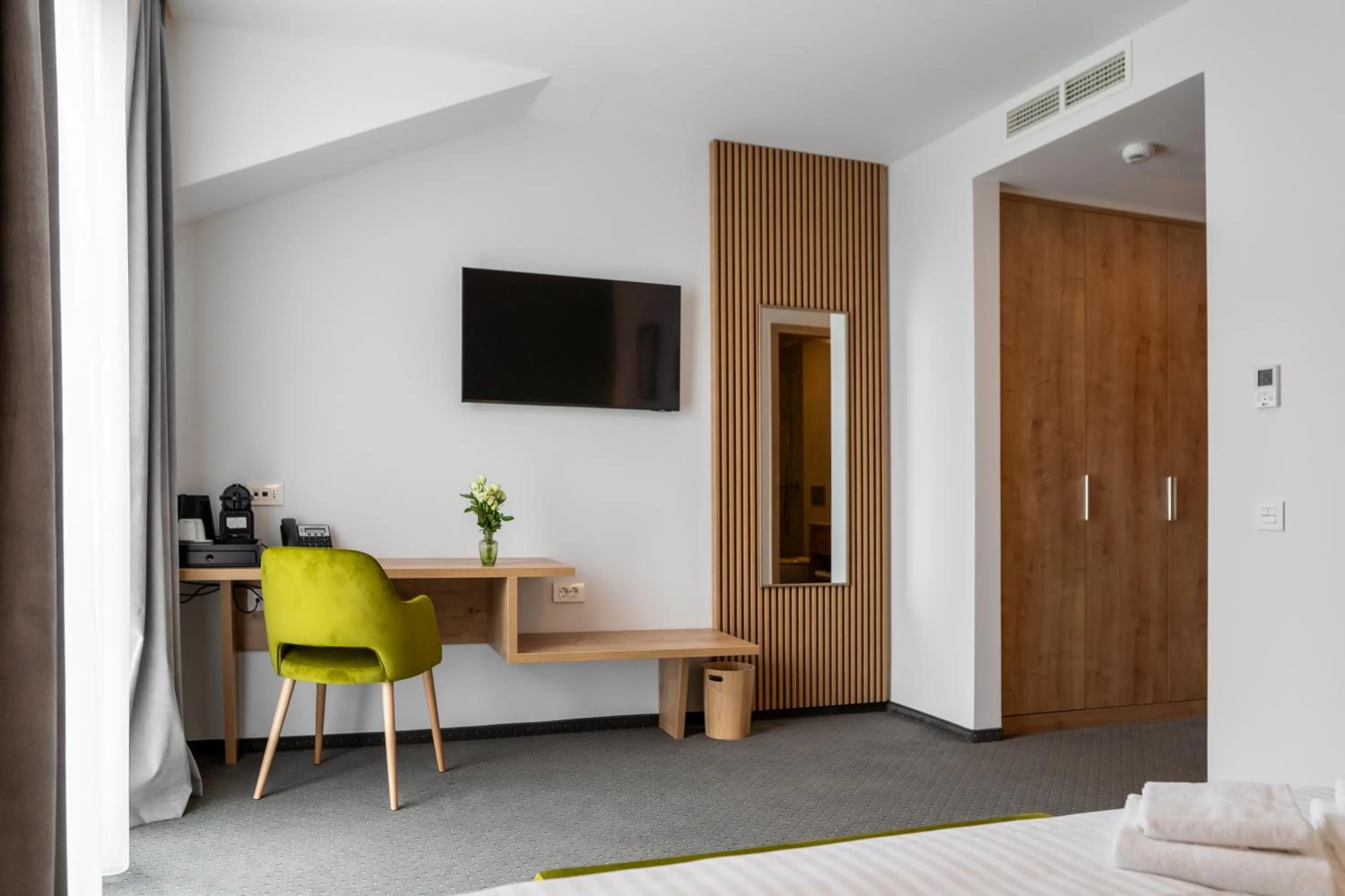 TV and multimedia, Bed in No Pardon Hotel