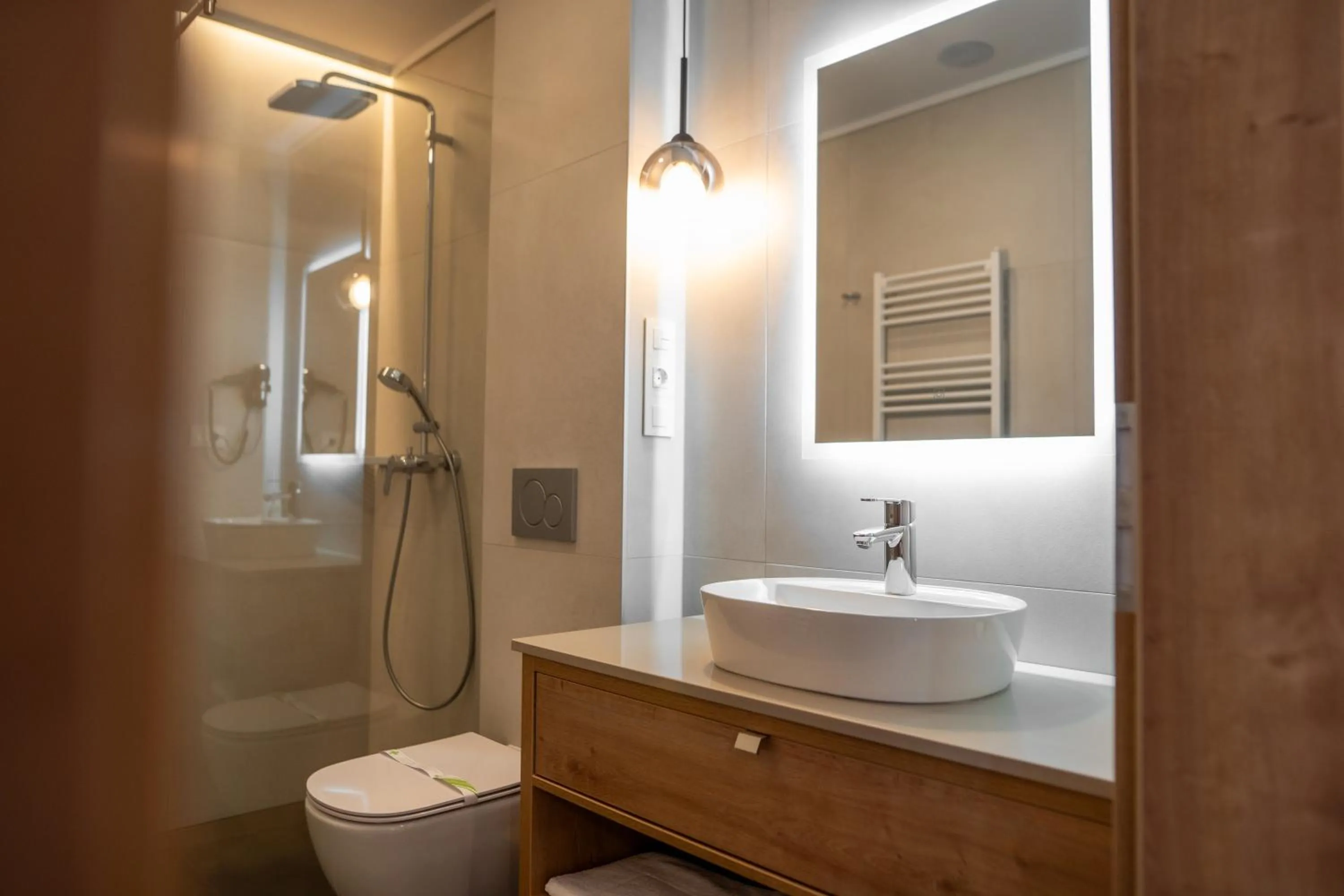 Shower in No Pardon Hotel