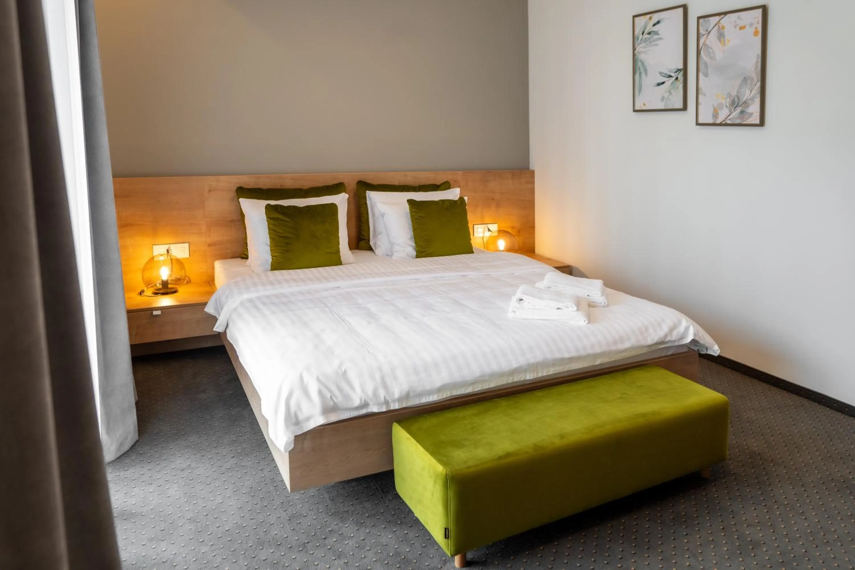 Bed in No Pardon Hotel