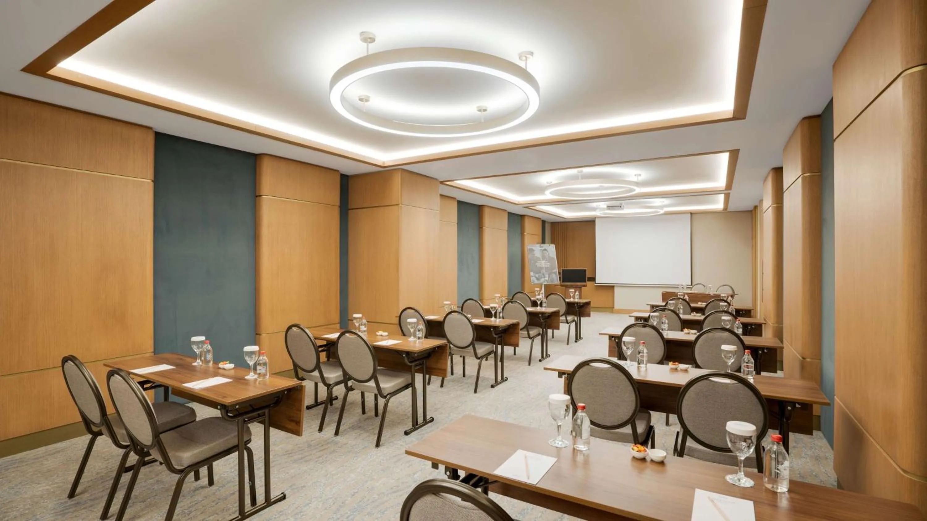 Meeting/conference room in Radisson Hotel Istanbul Merter